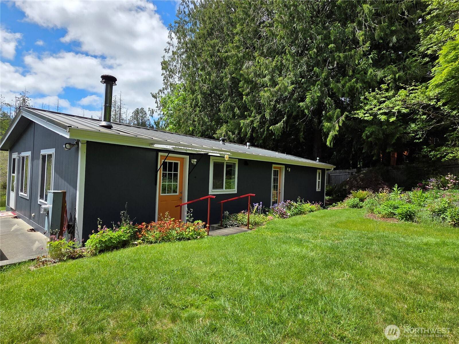 Bremerton, WA 98312,9747 NW Holly RD