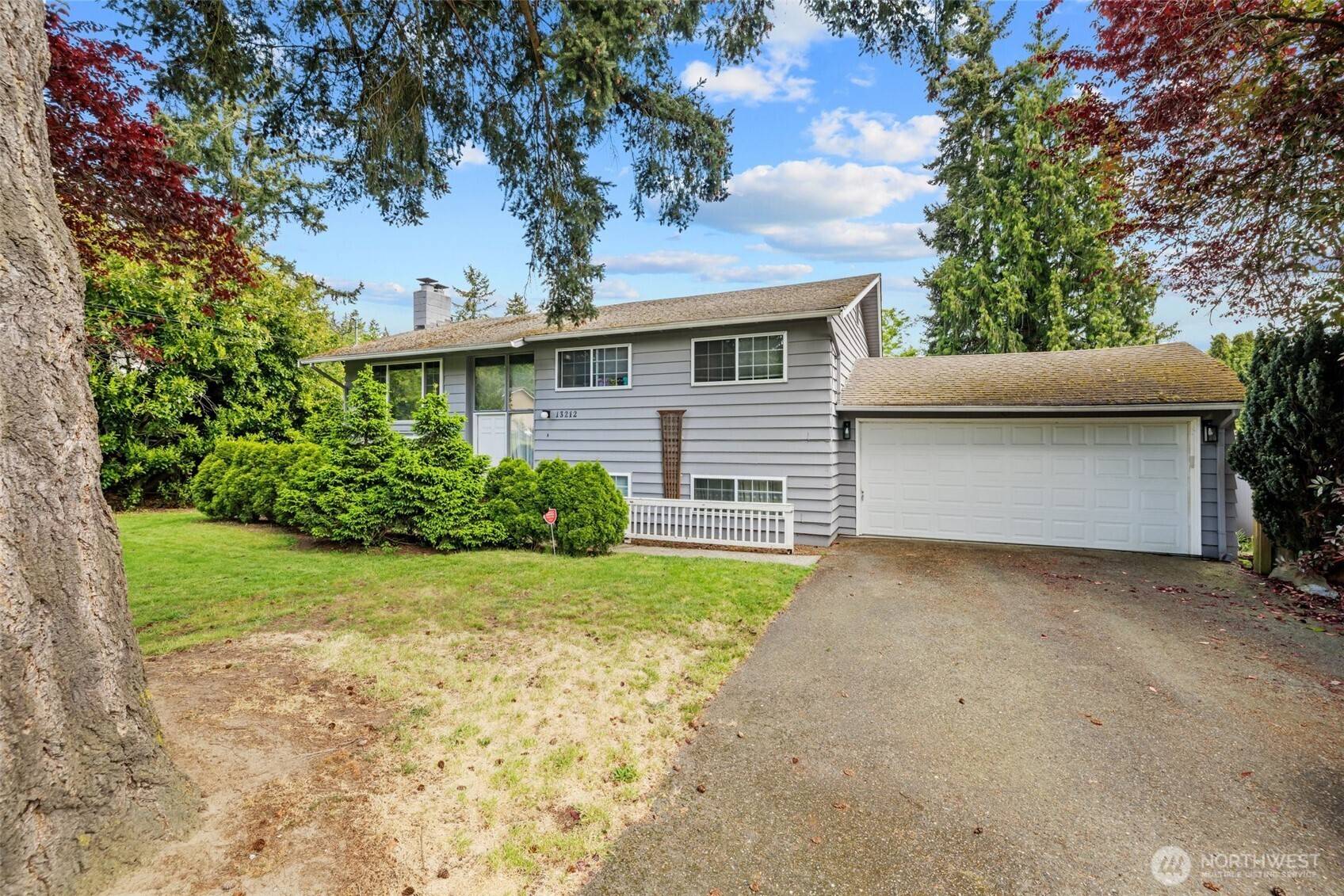 Kirkland, WA 98034,13212 100th PL NE