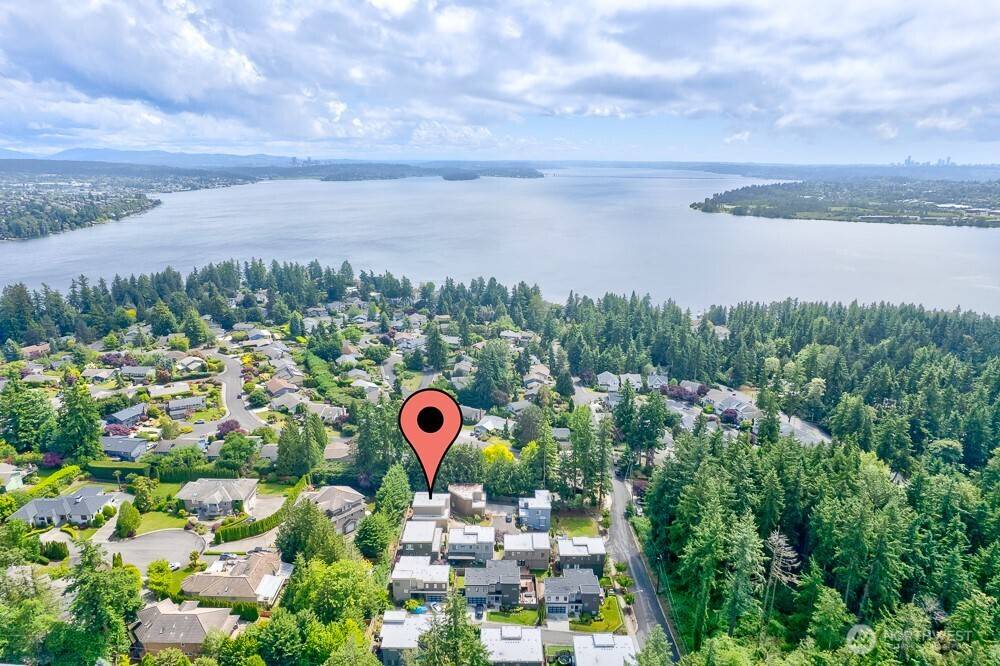 Kirkland, WA 98034,8015 NE 116th PL
