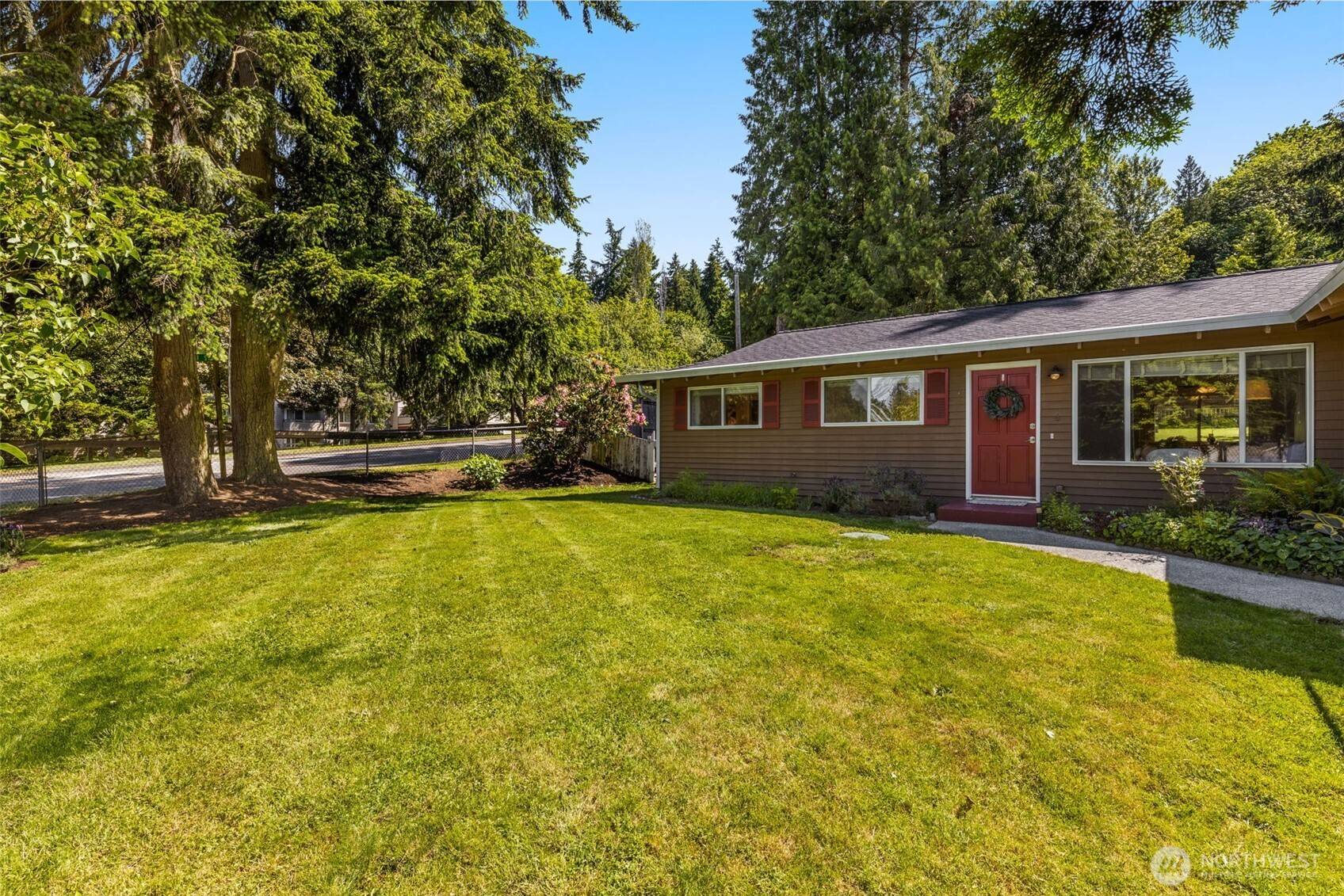 Woodinville, WA 98072,17098 142nd Pl NE