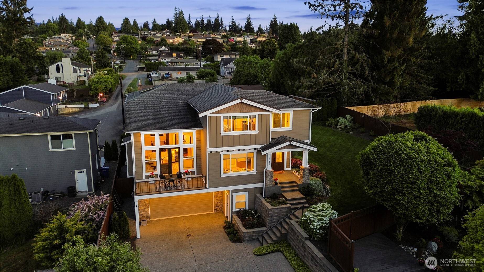 Everett, WA 98203,2512 Taylor DR