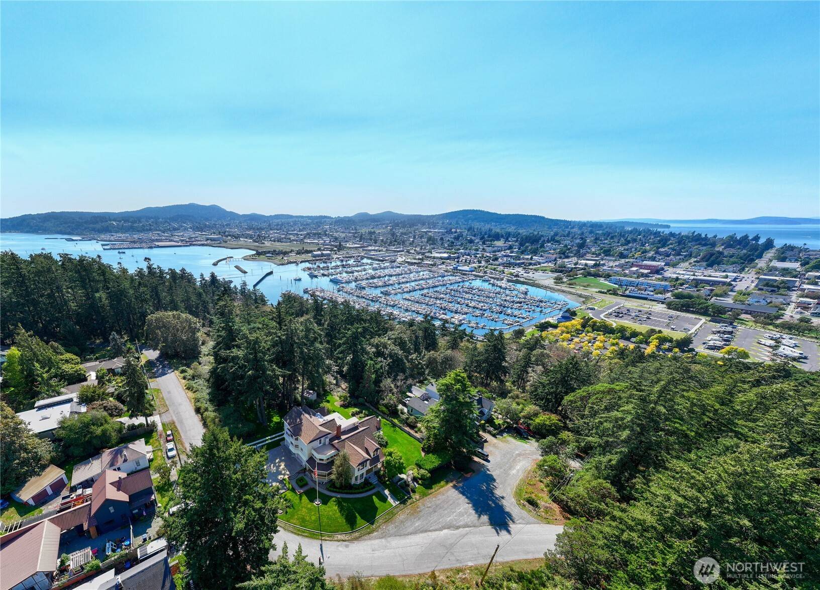 Anacortes, WA 98221,303 7th ST