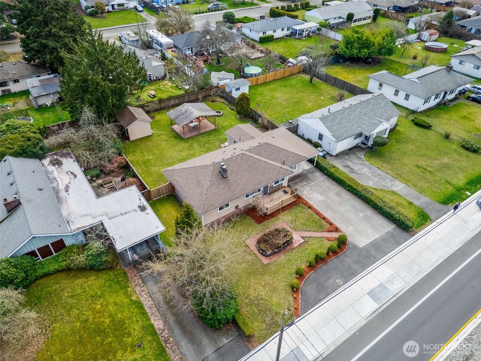 Lakewood, WA 98498,8416 Washington BLVD SW
