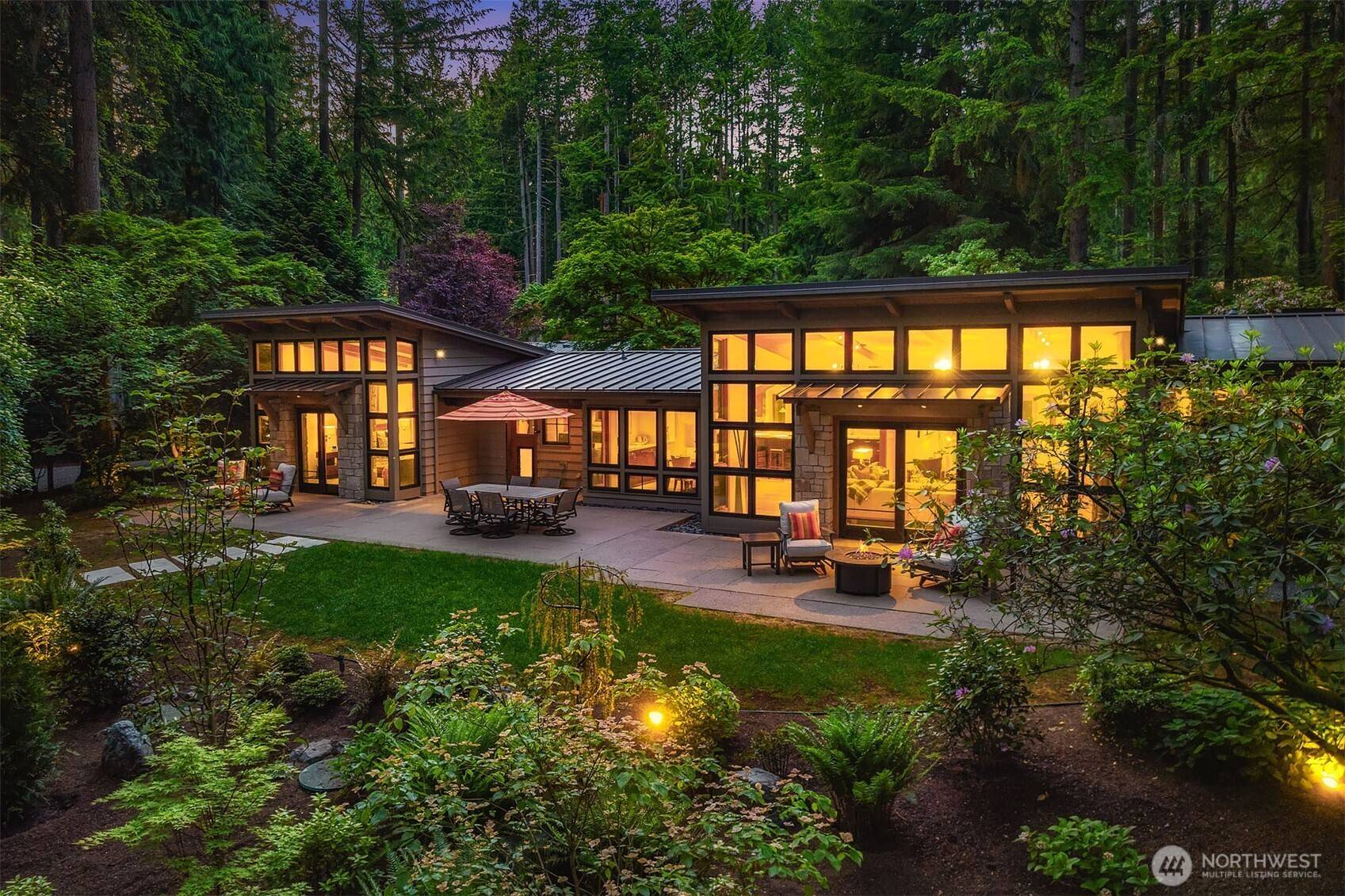Kirkland, WA 98033,18 Bridlewood CIR