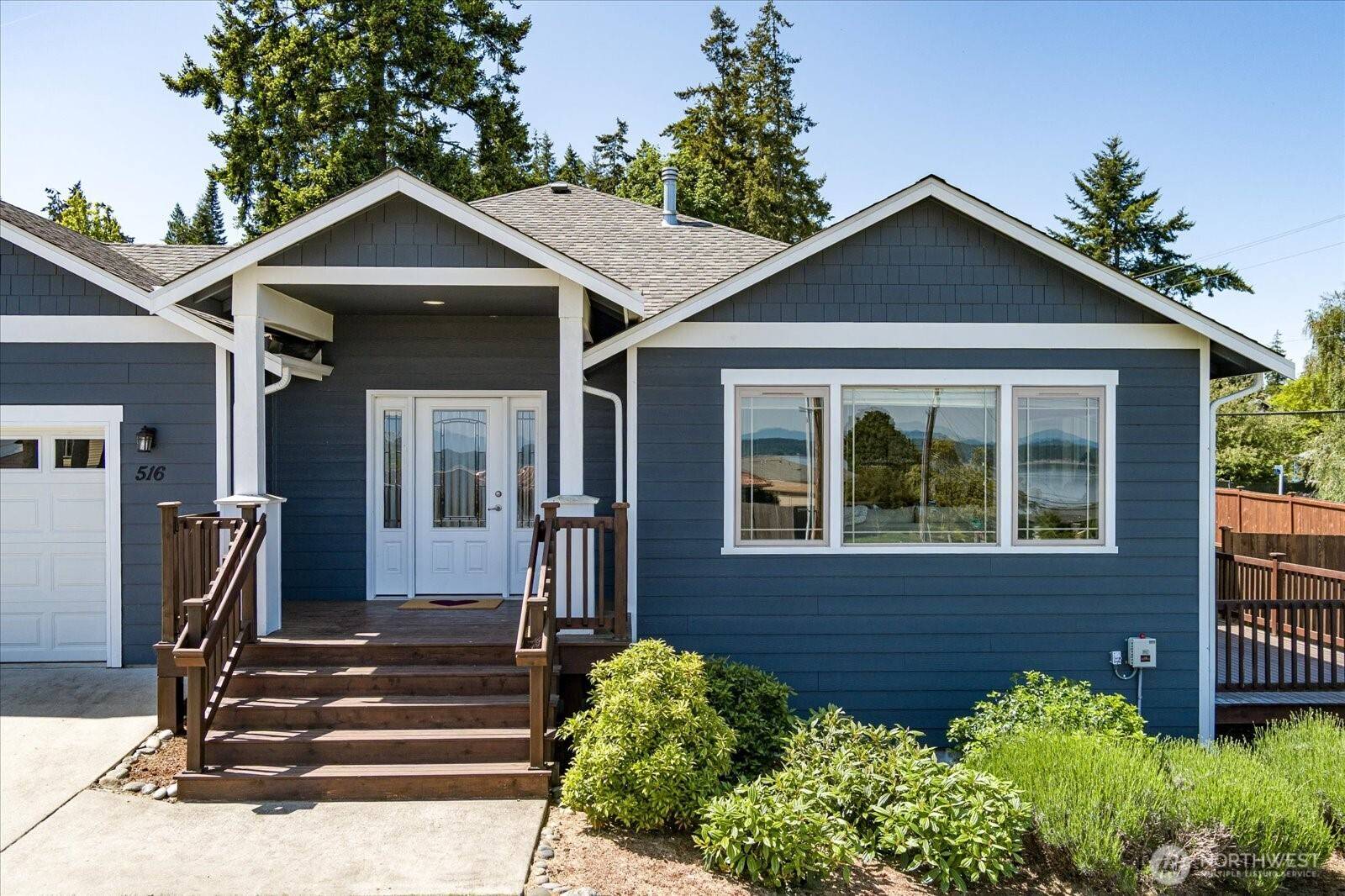 Oak Harbor, WA 98277,516 Birch ST