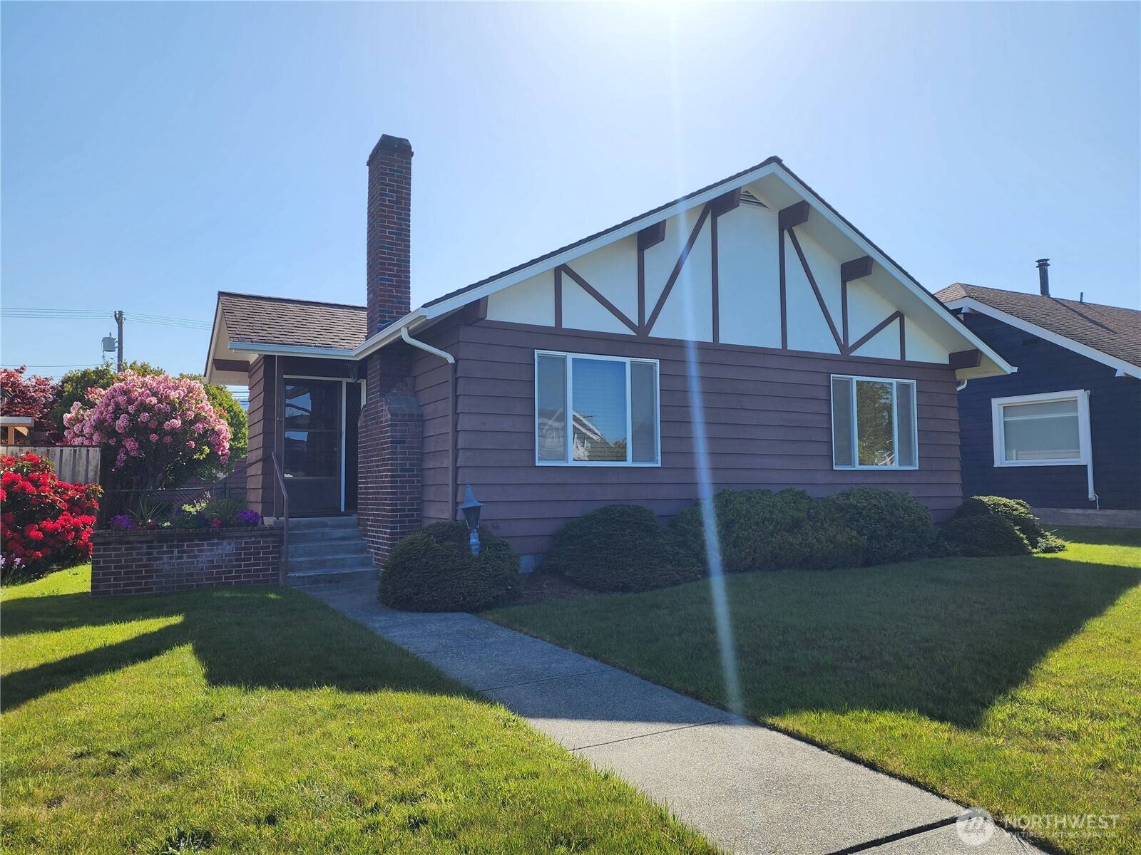Port Angeles, WA 98362,116 W 4th