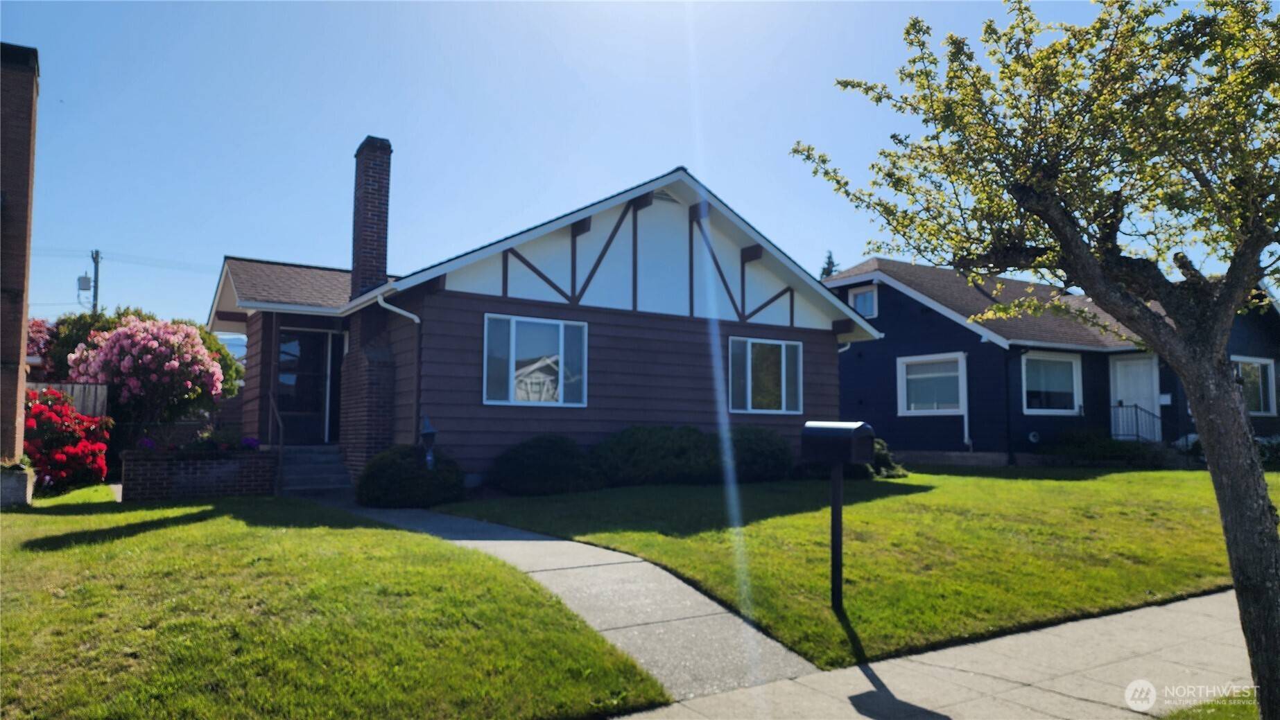 Port Angeles, WA 98362,116 W 4th