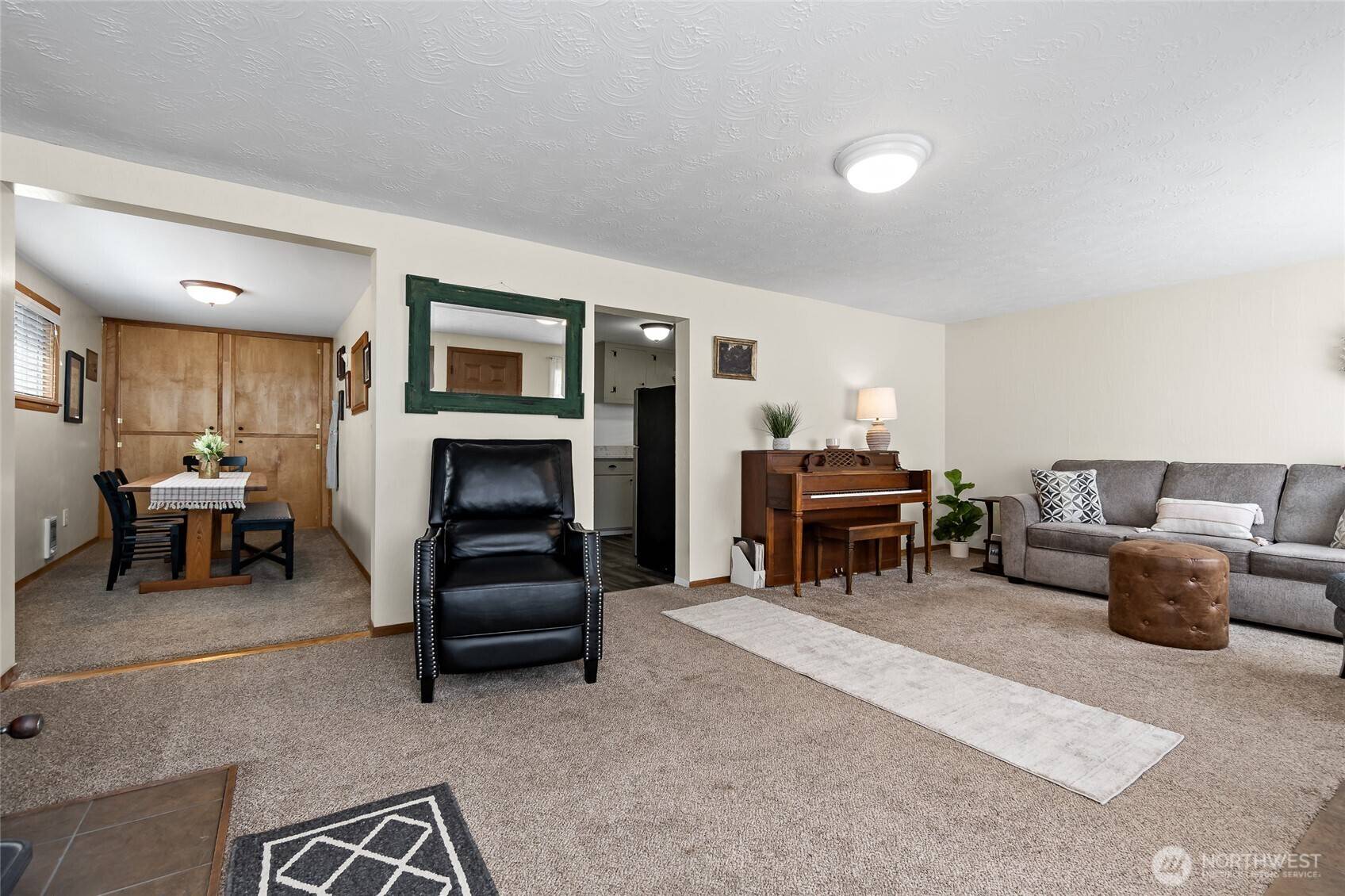 Buckley, WA 98321,187 S A ST