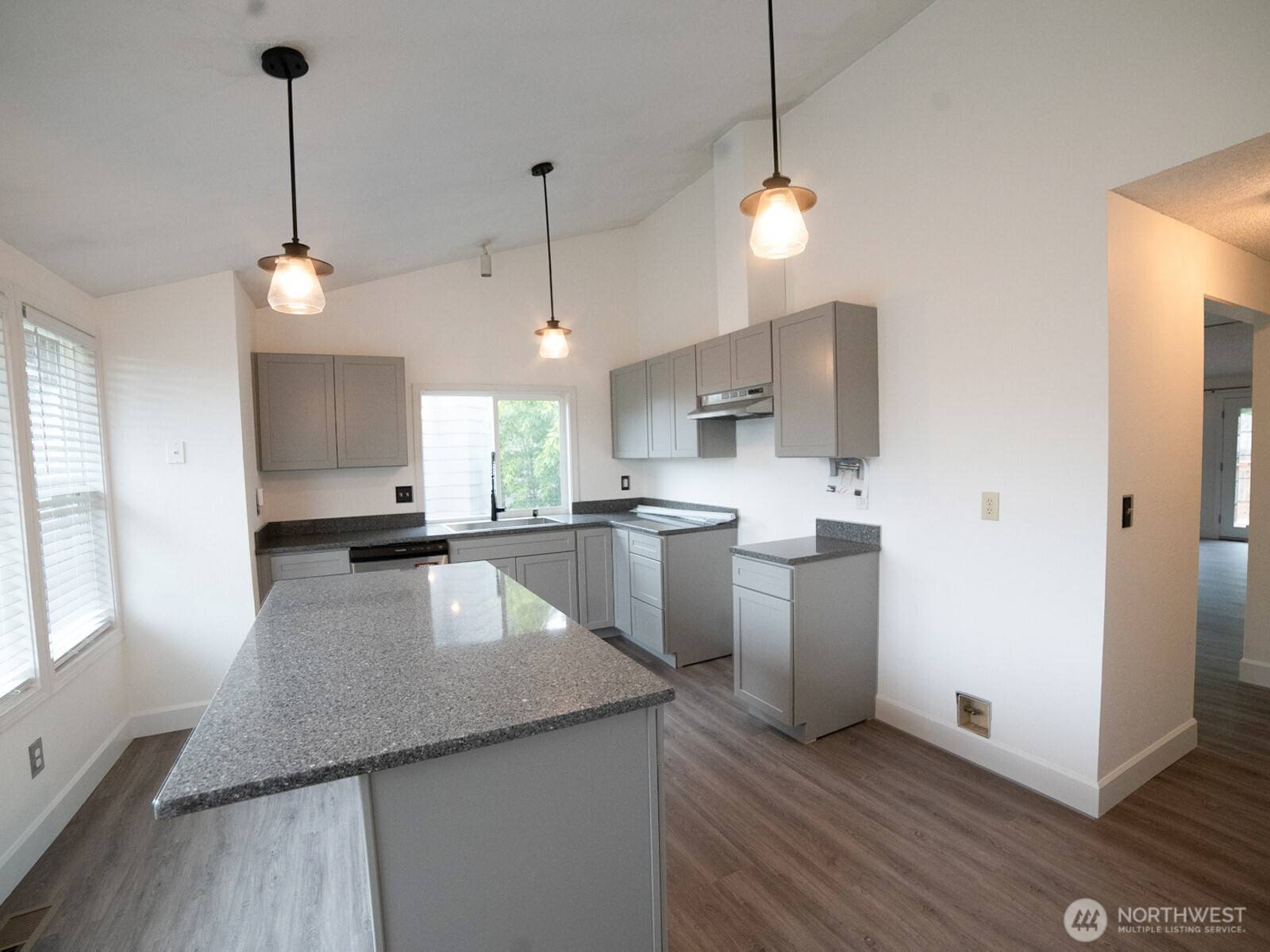 Federal Way, WA 98023,2840 SW 342nd ST