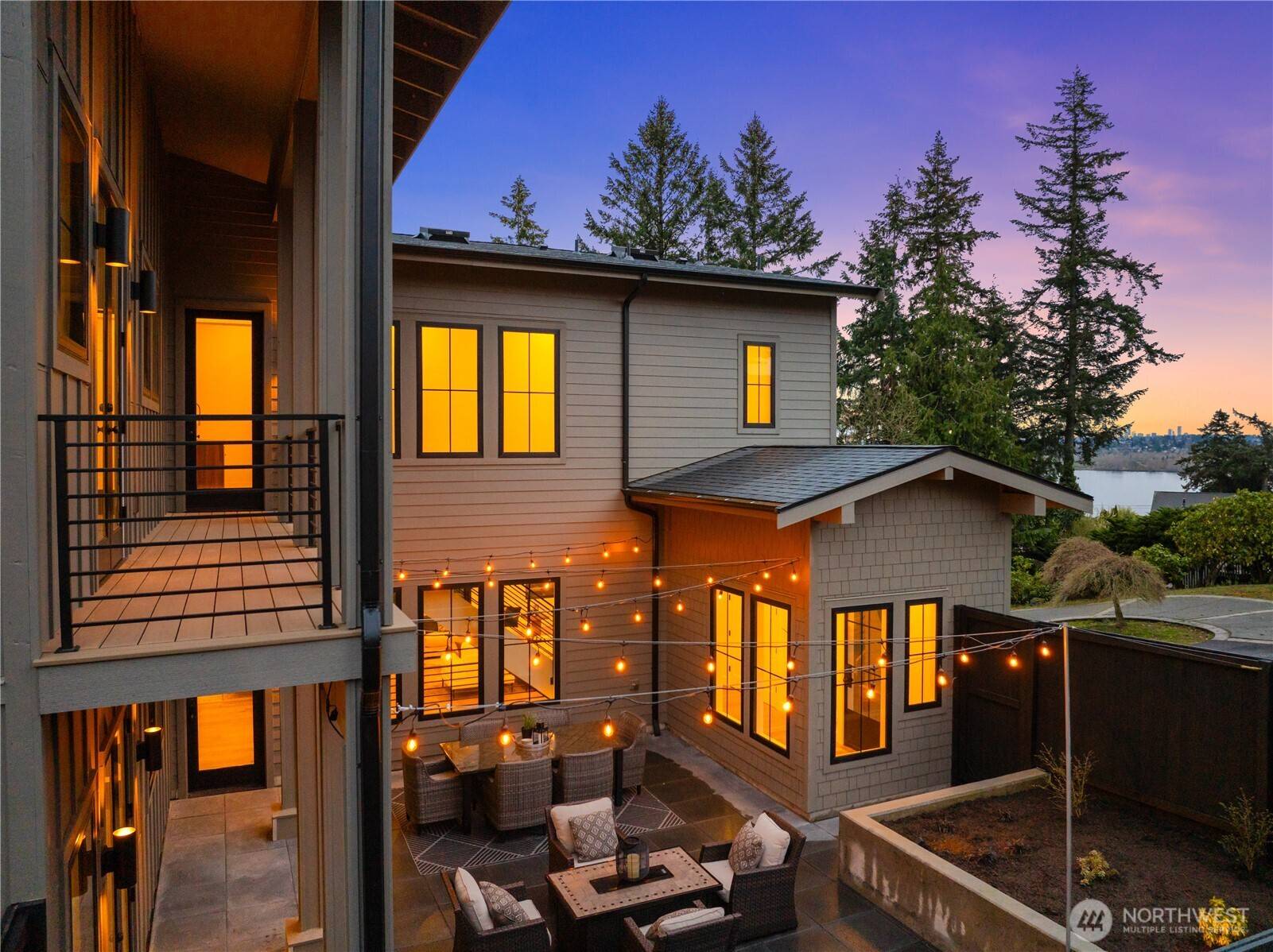 Kirkland, WA 98034,11028 83rd AVE NE