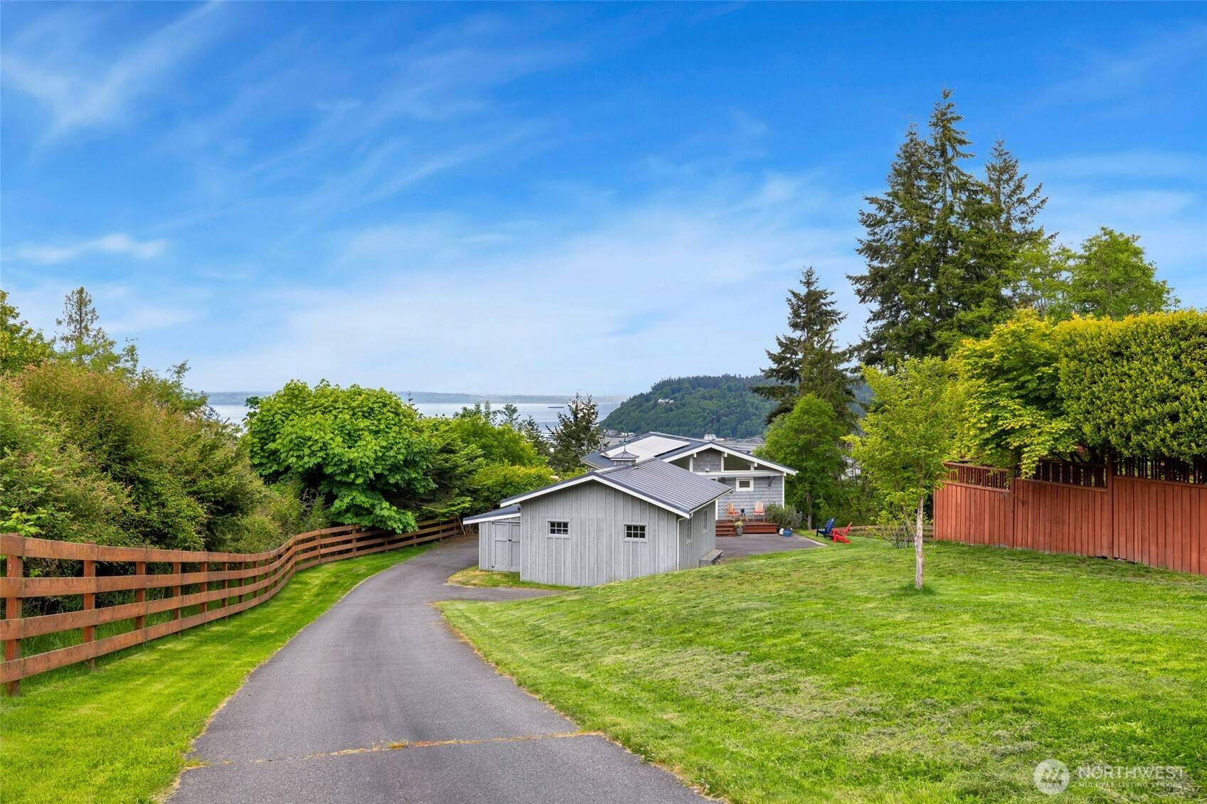 Clinton, WA 98236,8214 Nob RD