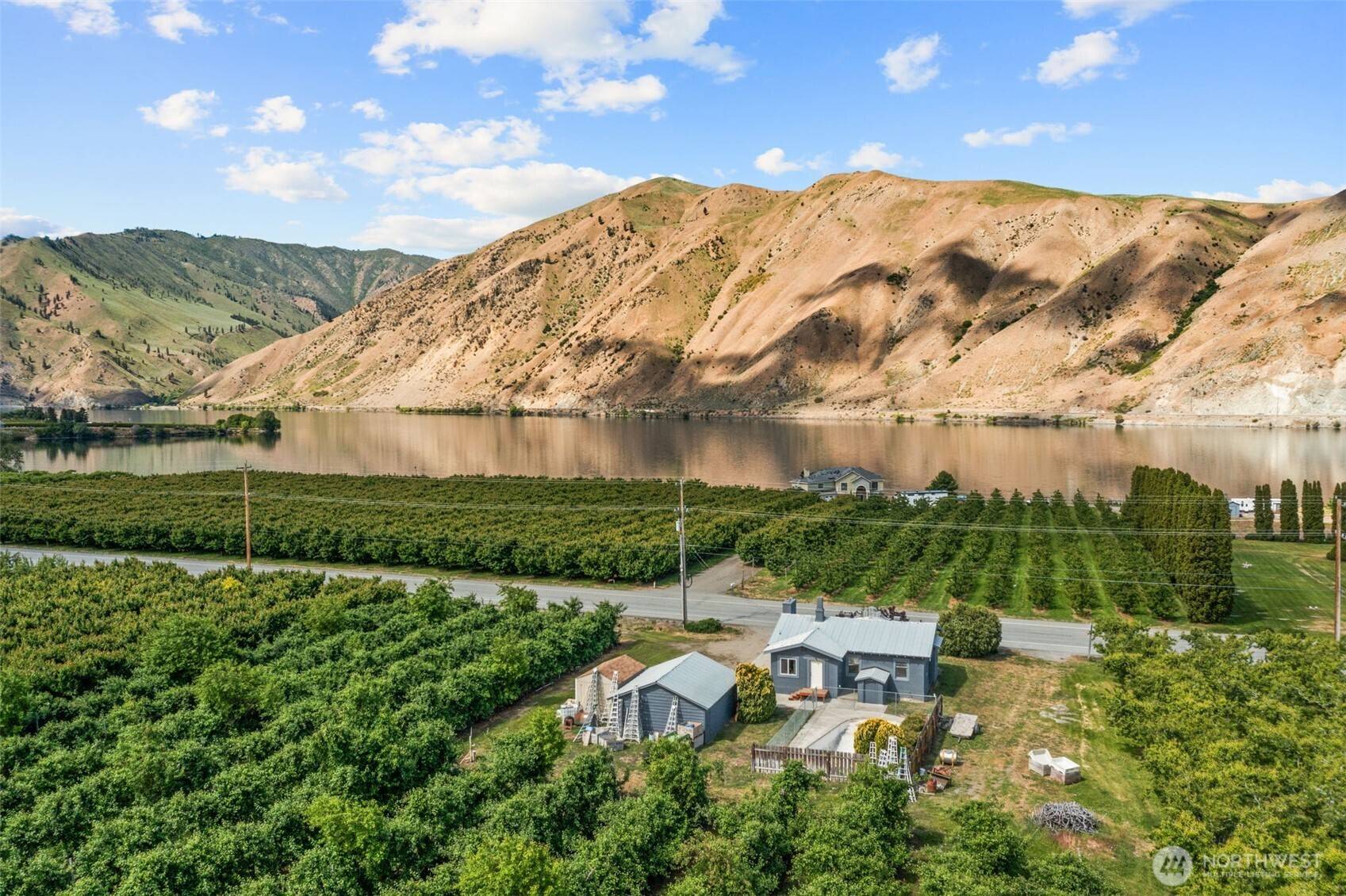 Orondo, WA 98843,21500 US 97