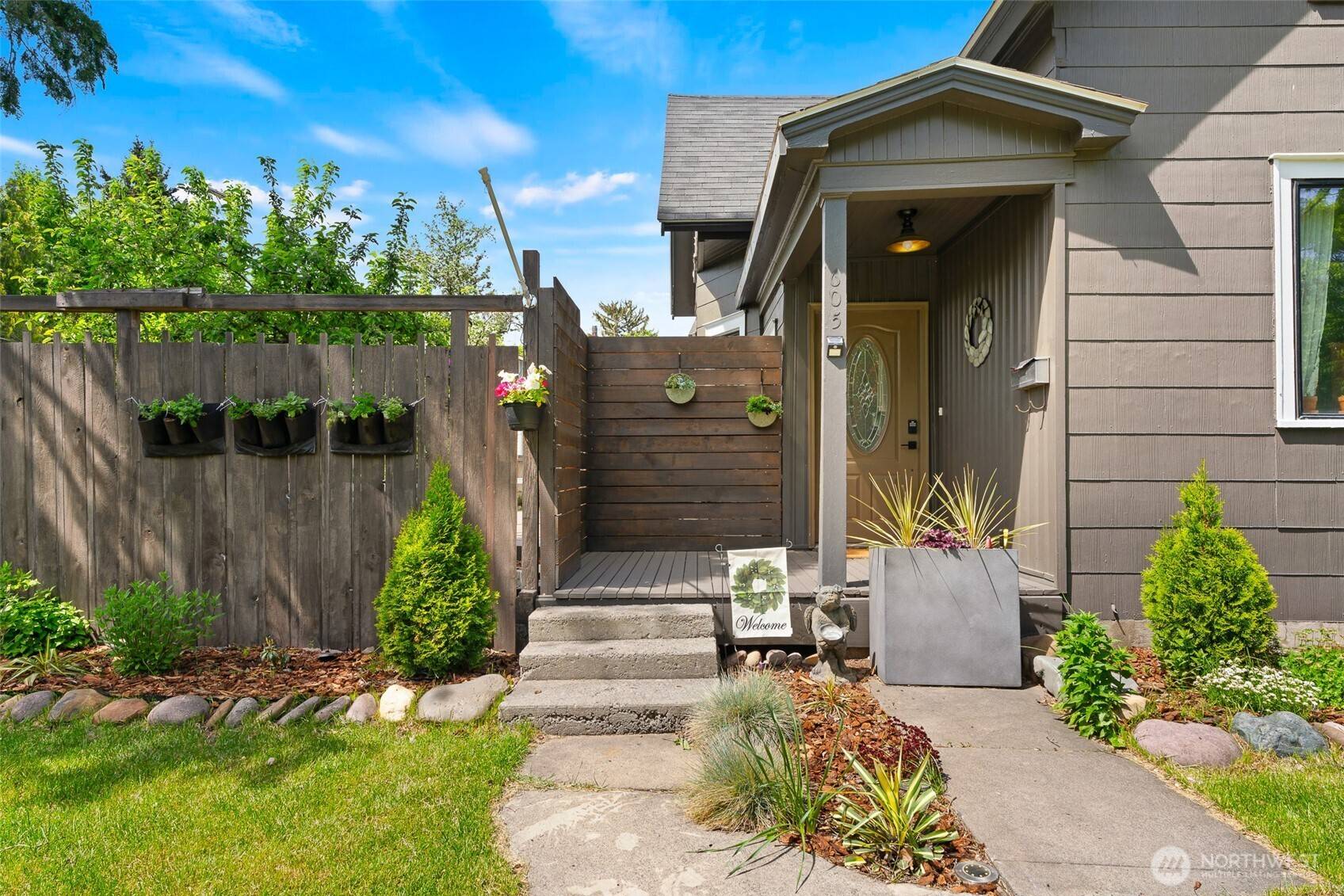 Ellensburg, WA 98926,605 N Sampson ST