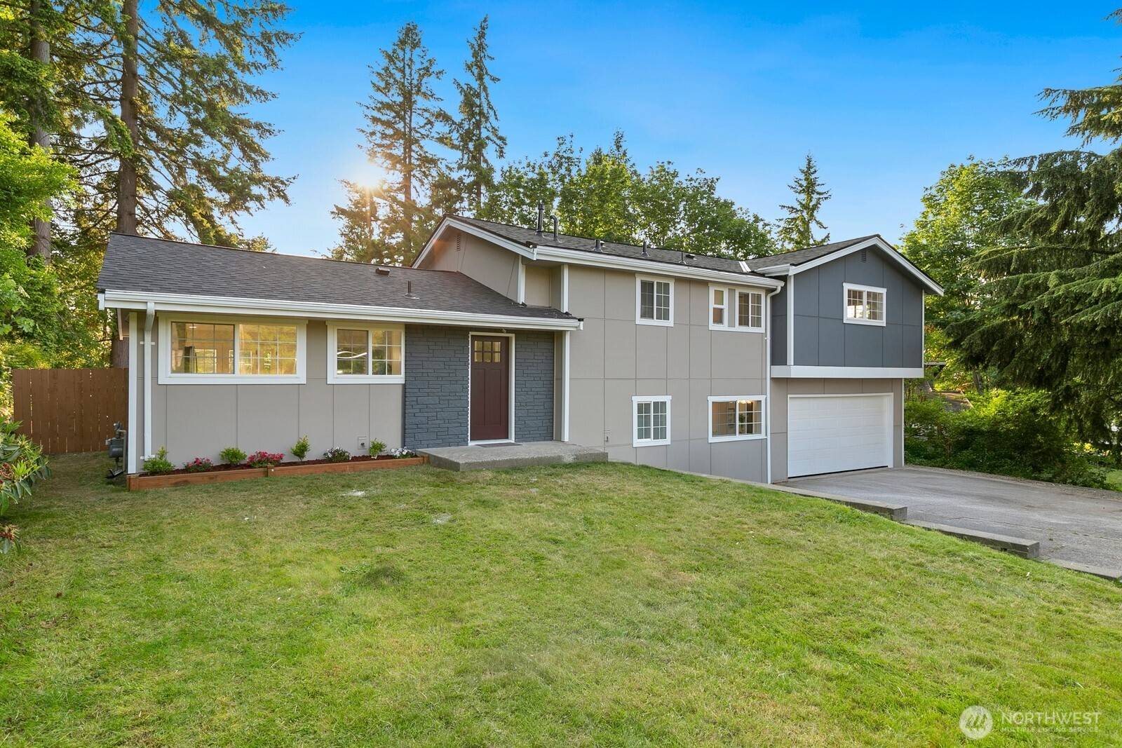 Bellevue, WA 98006,4607 150th AVE SE