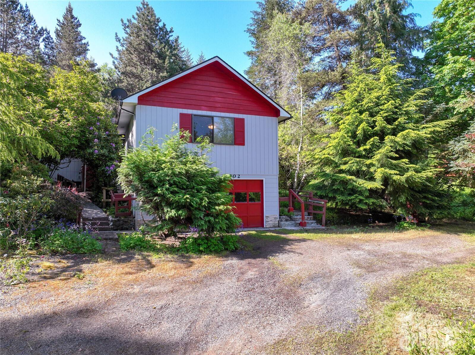 Longview, WA 98632,902 Coal Creek RD