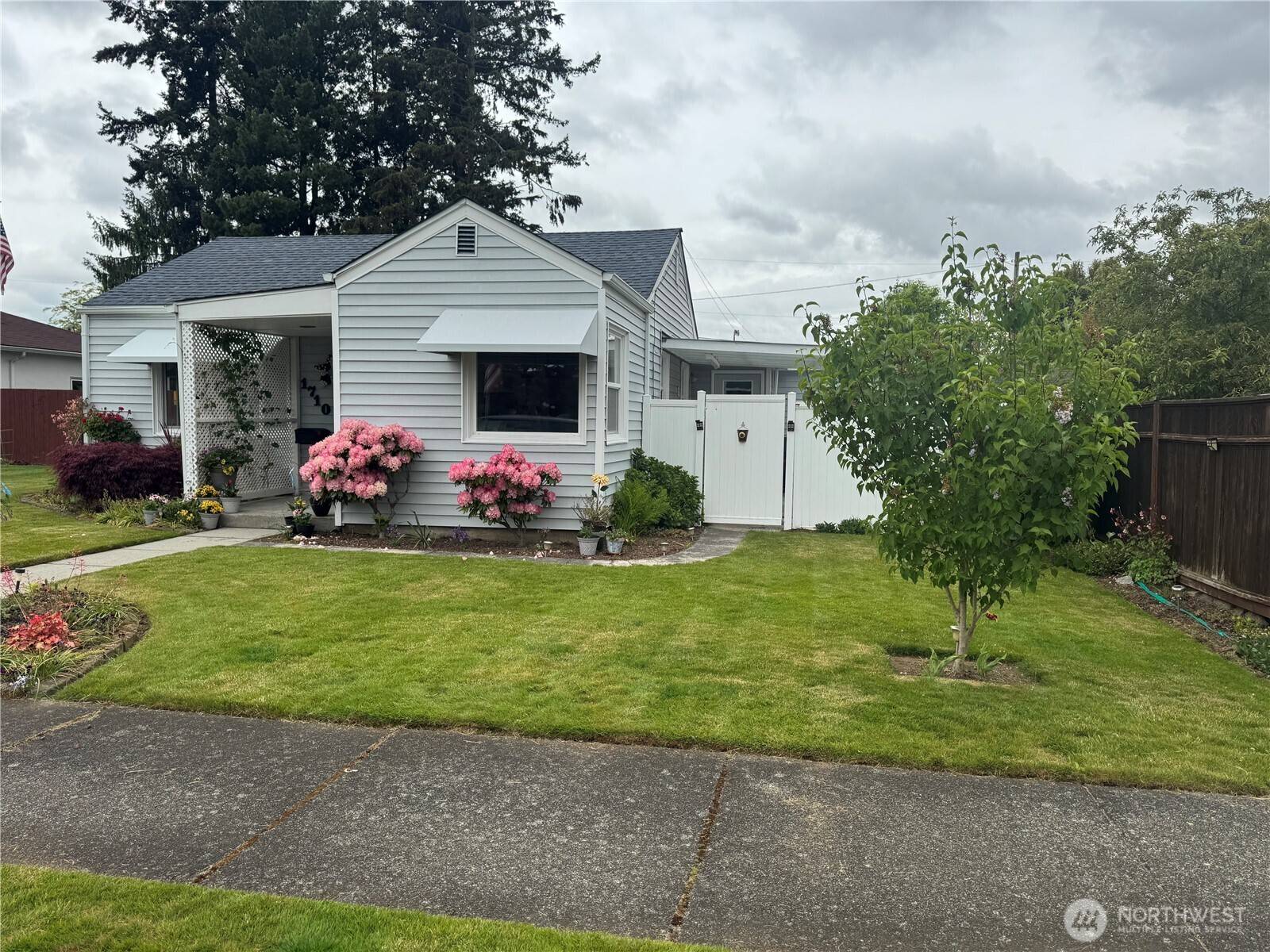Lynden, WA 98264,1710 D St