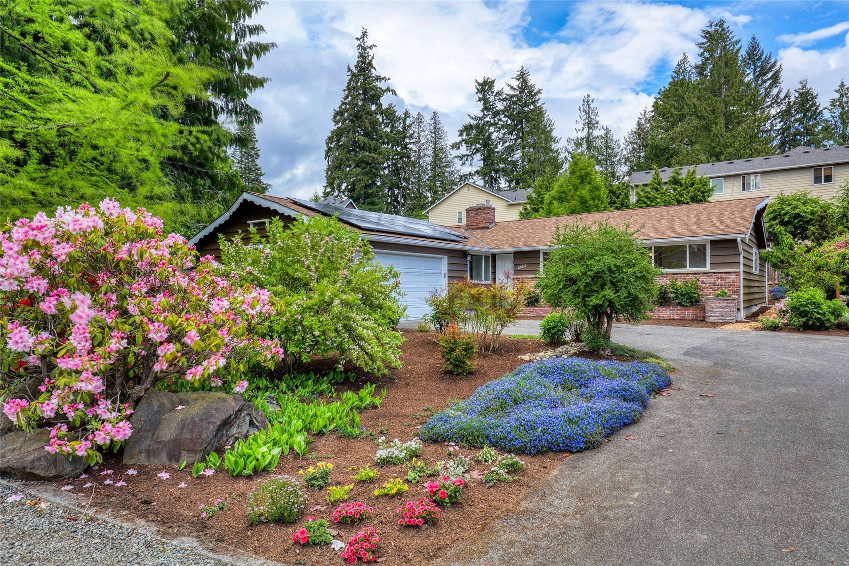 Shoreline, WA 98177,20010 3rd AVE NW
