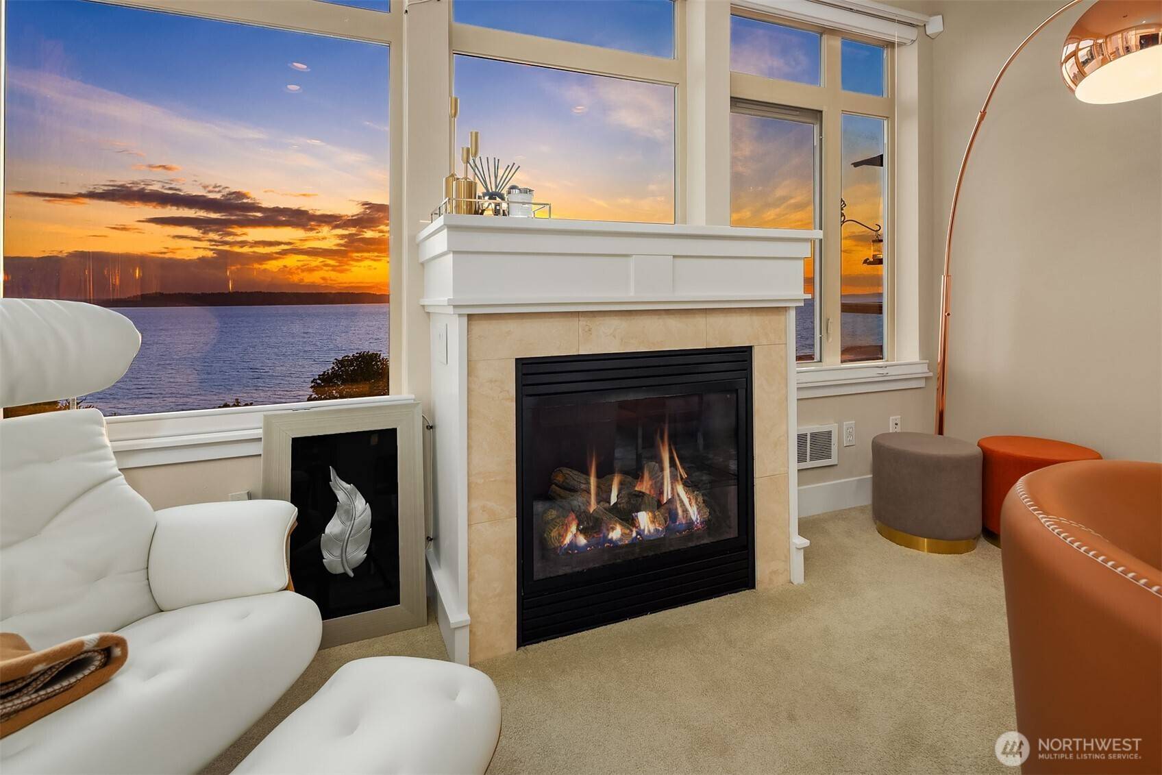 Edmonds, WA 98020,31 Pine ST #206