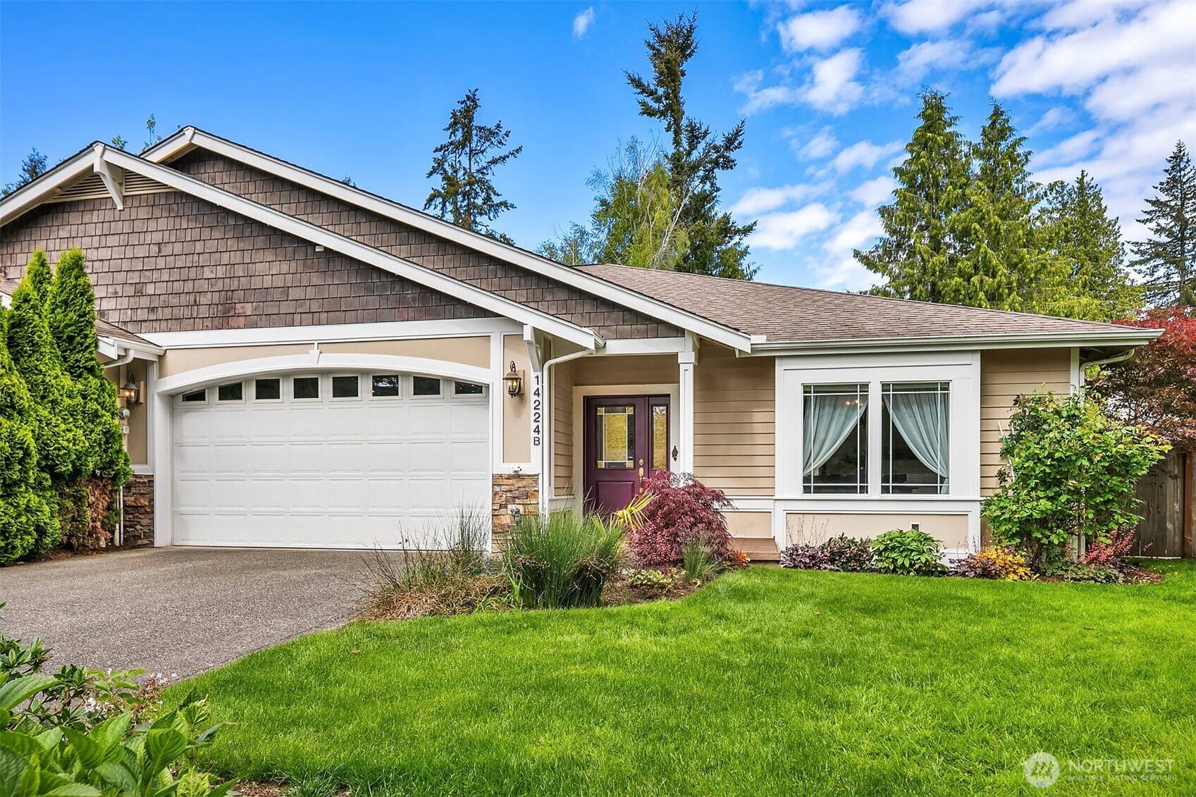 Edmonds, WA 98026,14224 Beverly Park RD #B