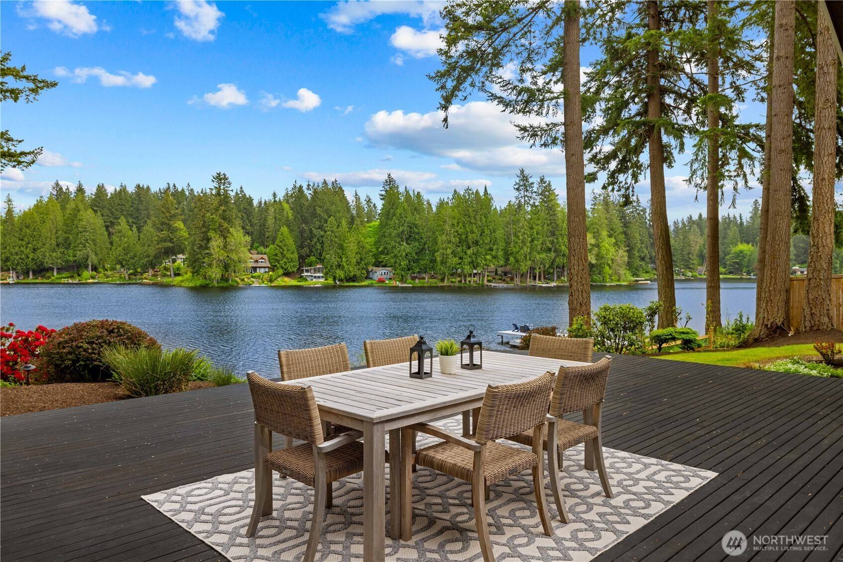 Sammamish, WA 98075,1916 W Beaver Lake DR SE
