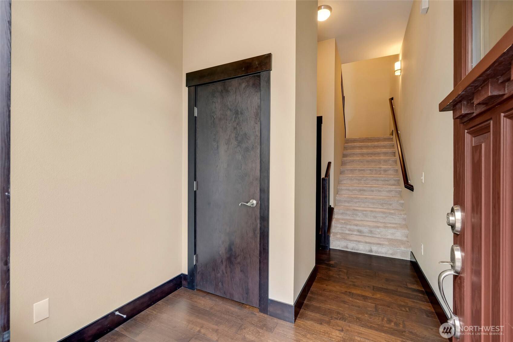 Renton, WA 98056,4020 NE 3rd PL #B