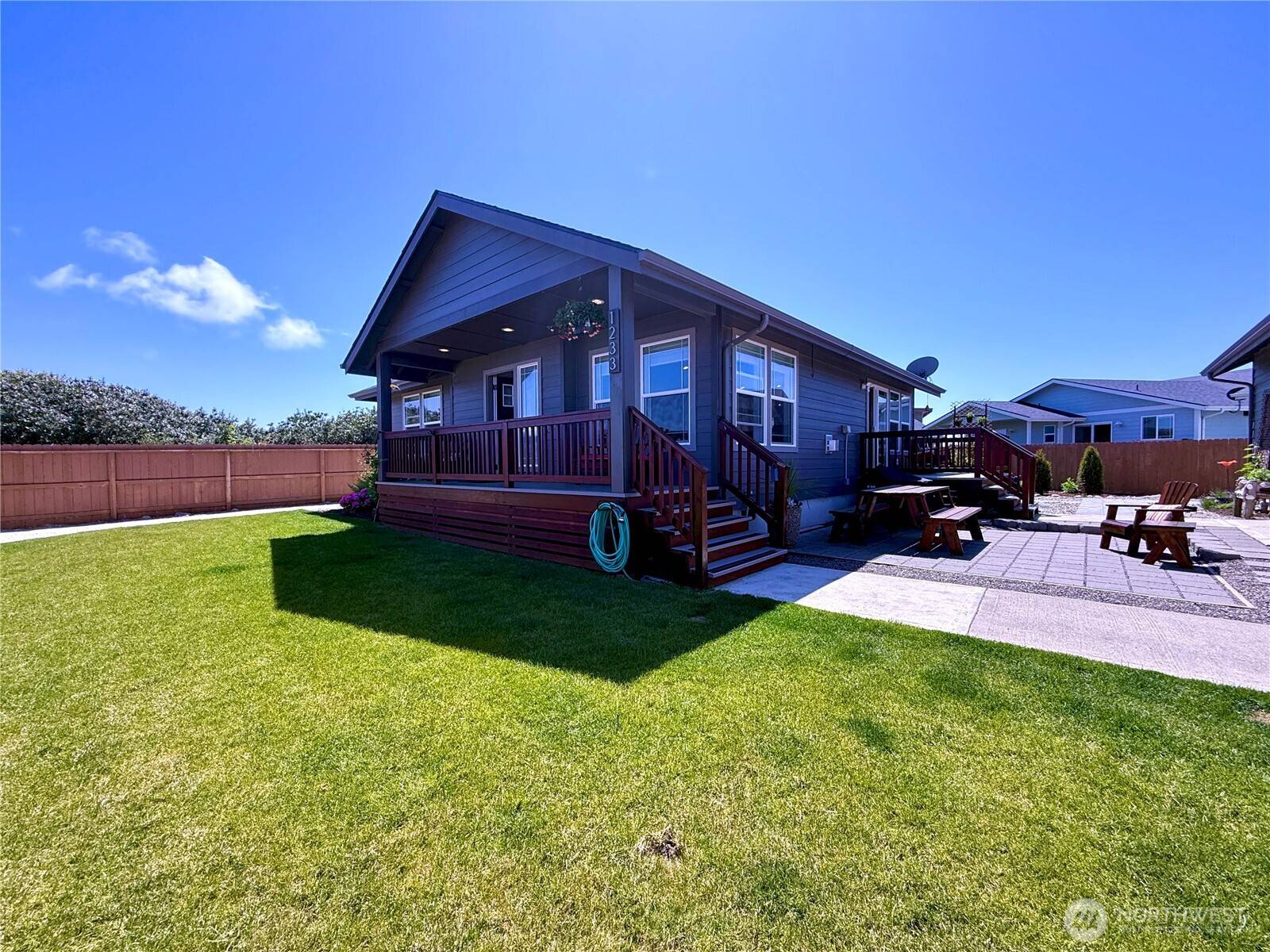 Ocean Shores, WA 98569,1233 Camero LOOP SW