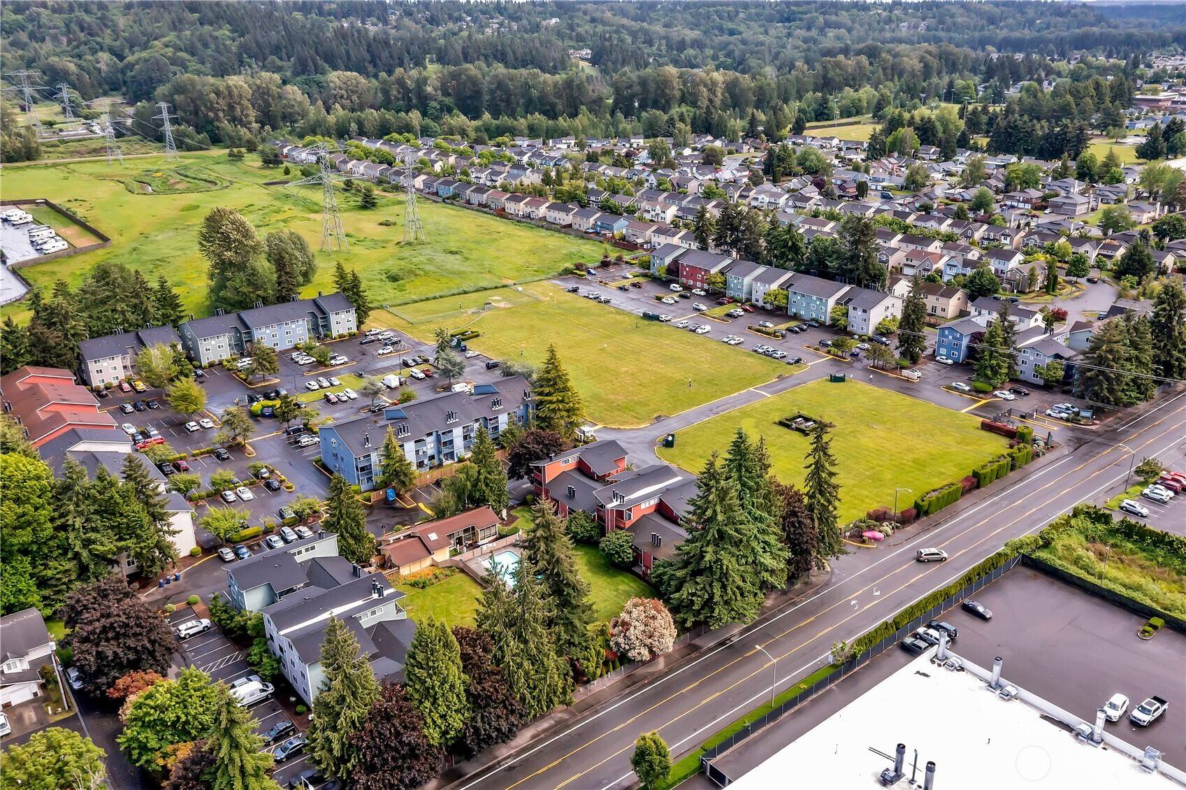 Auburn, WA 98002,3428 I ST NE #T203