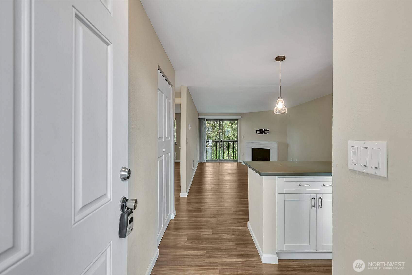 Auburn, WA 98002,3428 I ST NE #T203