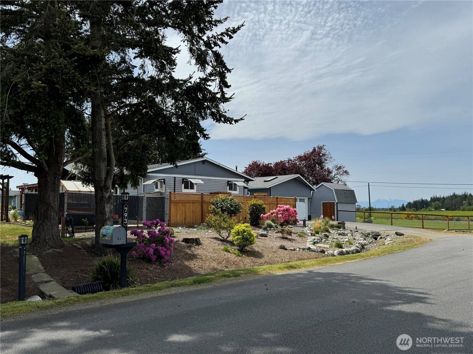 Oak Harbor, WA 98277,793 Starwana CT