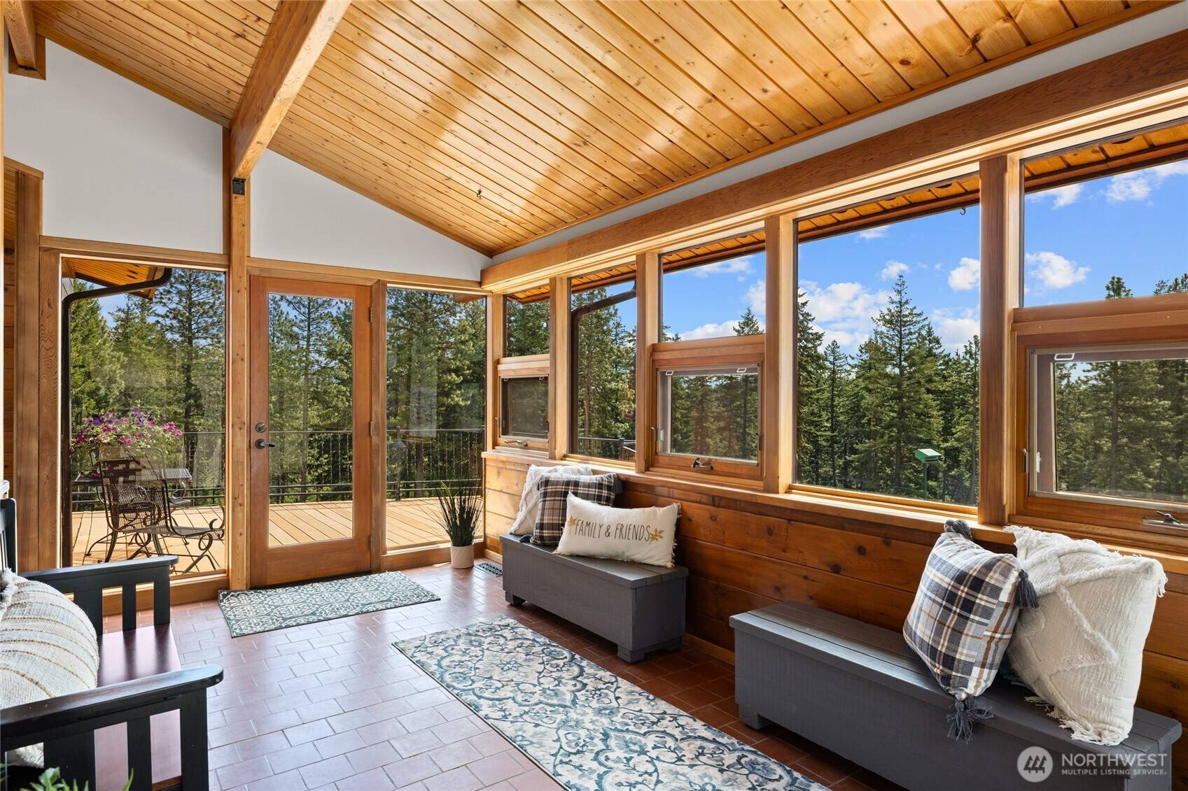 Cle Elum, WA 98922,491 Hazelnut LN