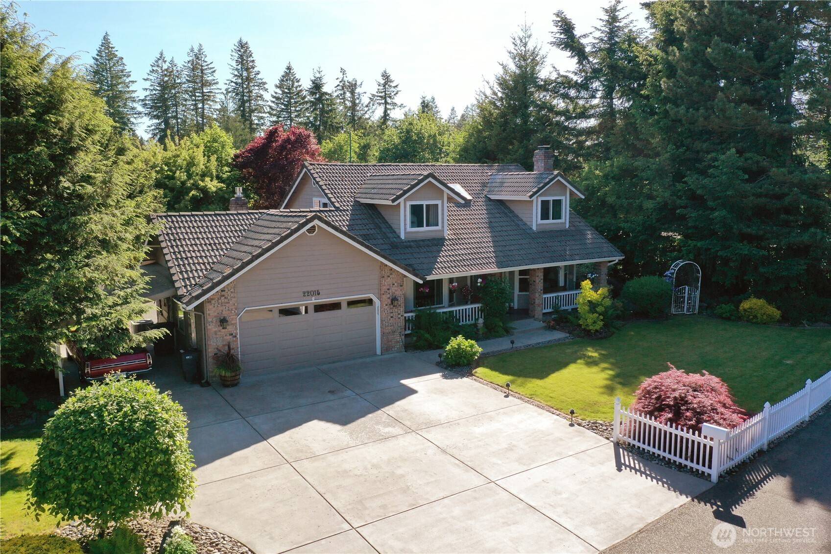 Maple Valley, WA 98038,22015 SE 244th PL