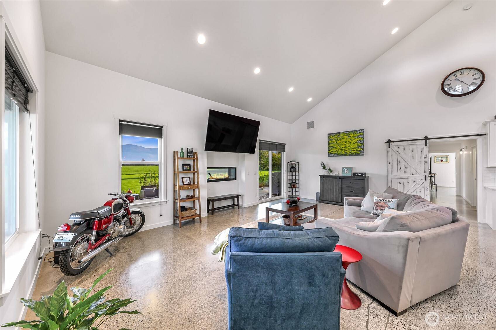 Everson, WA 98247,2495 River Rock DR