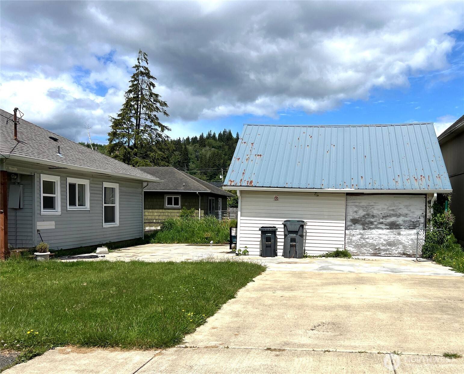 Hoquiam, WA 98550,519 28th ST
