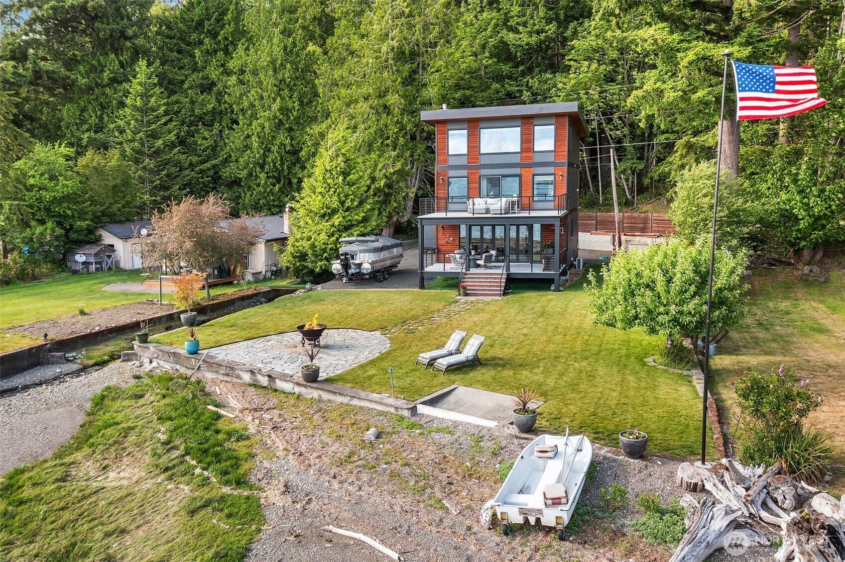 Tahuya, WA 98588,16161 NE North Shore RD