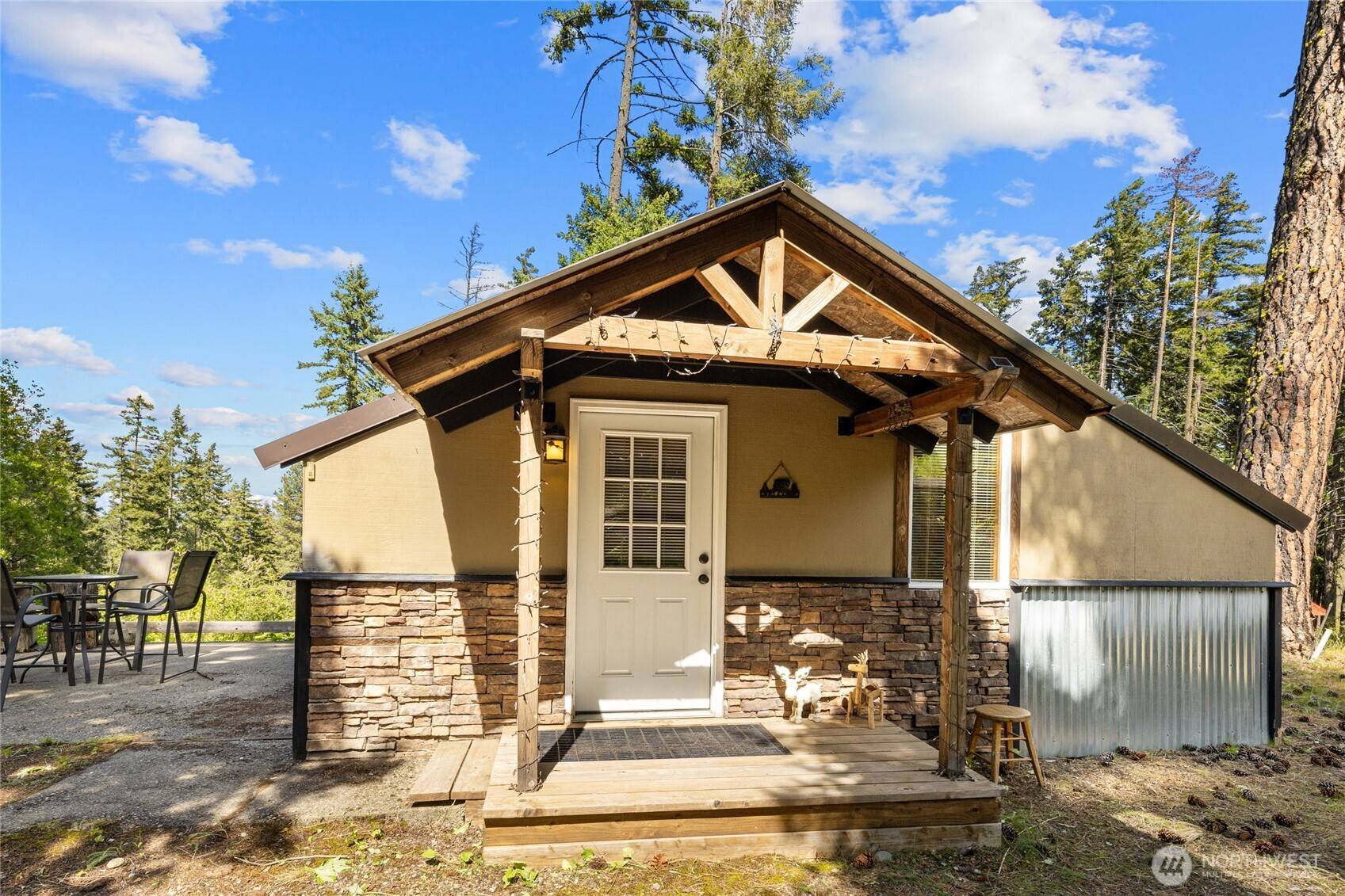 Cle Elum, WA 98922,131 Horse Heaven Rd