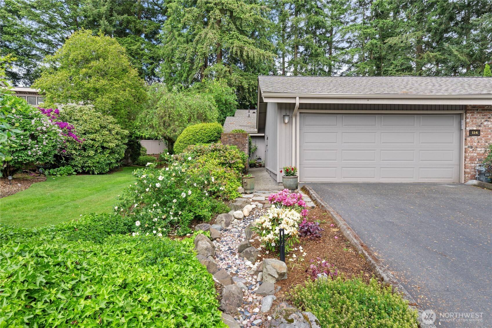 Bellevue, WA 98007,114 143rd PL NE