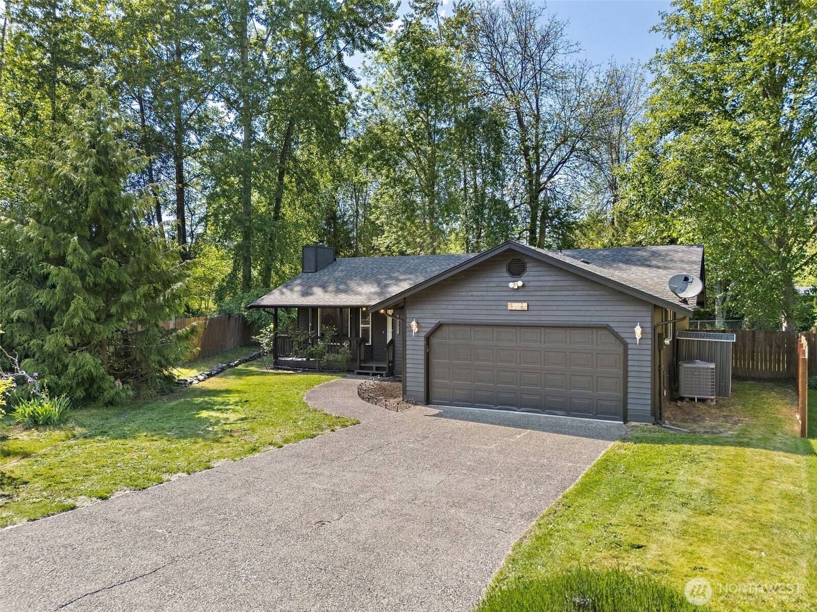 Puyallup, WA 98375,15722 90th AVE E
