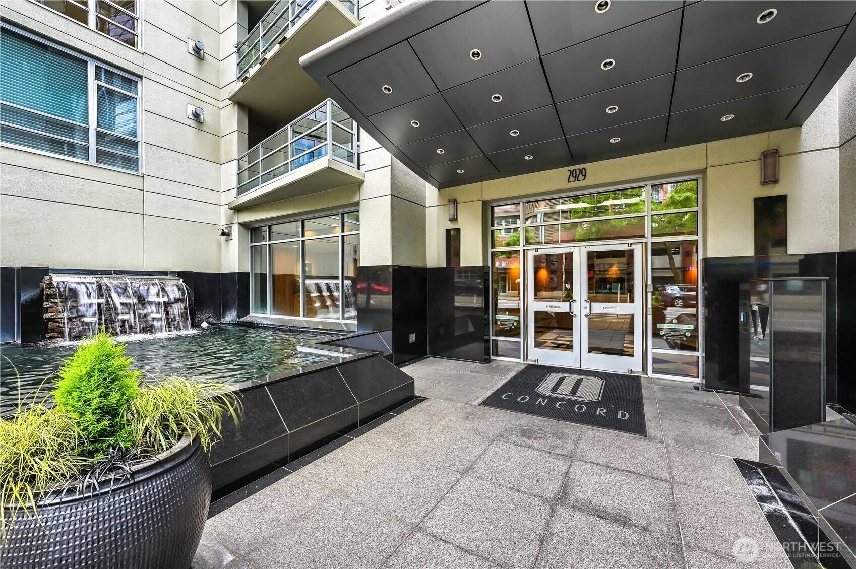 Seattle, WA 98121,2929 1st AVE #720