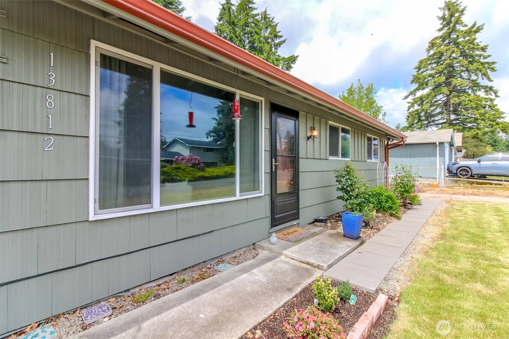 Tacoma, WA 98445,13812 Golden Given RD E