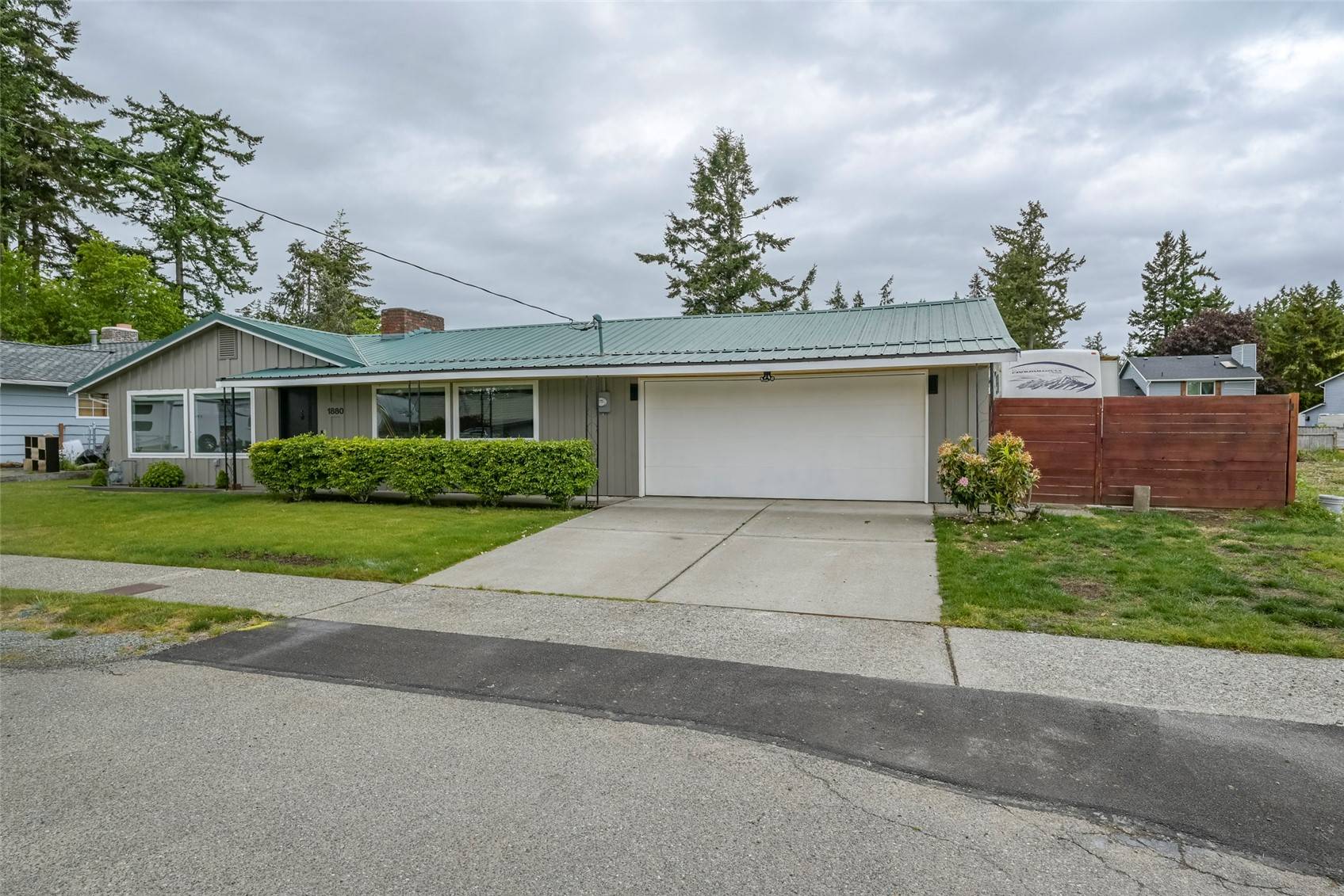 Oak Harbor, WA 98277,1880 NE Tenth AVE NE