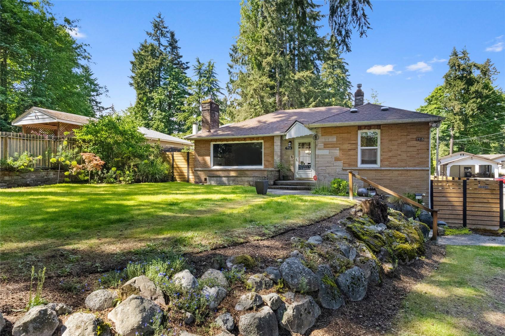 Edmonds, WA 98026,7715 236th ST SW