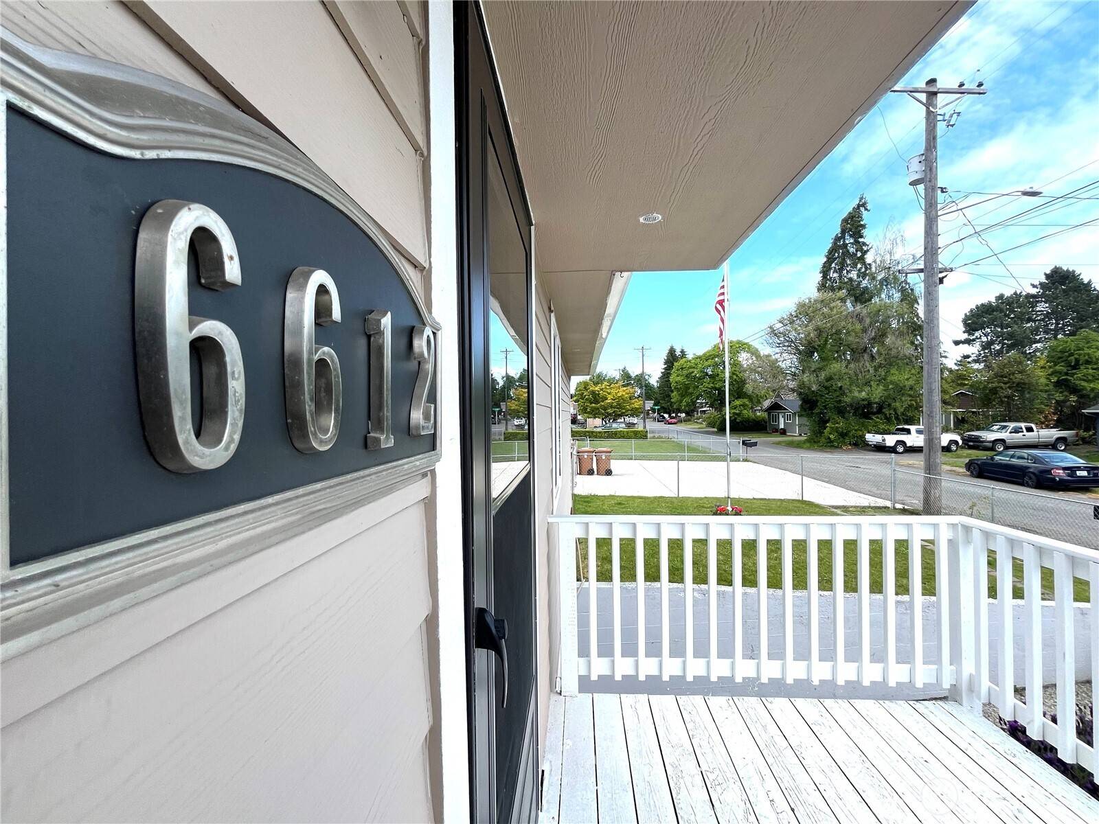 Tacoma, WA 98404,6612 E B ST