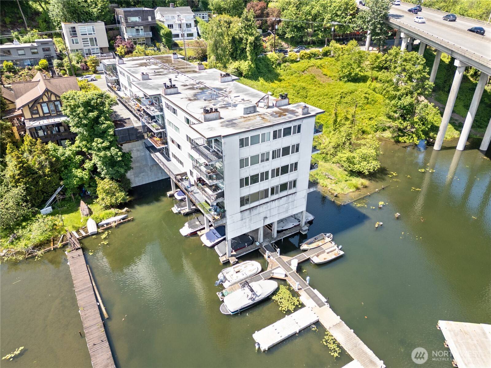 Seattle, WA 98102,2524 Boyer AVE E #108