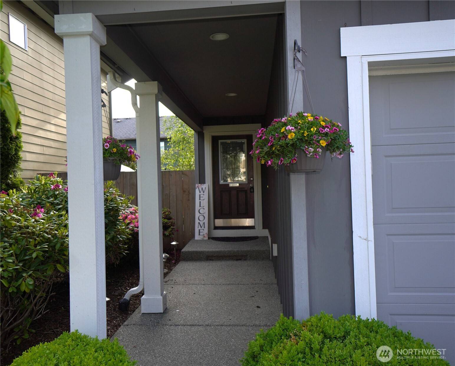 Maple Valley, WA 98038,26133 242nd AVE SE