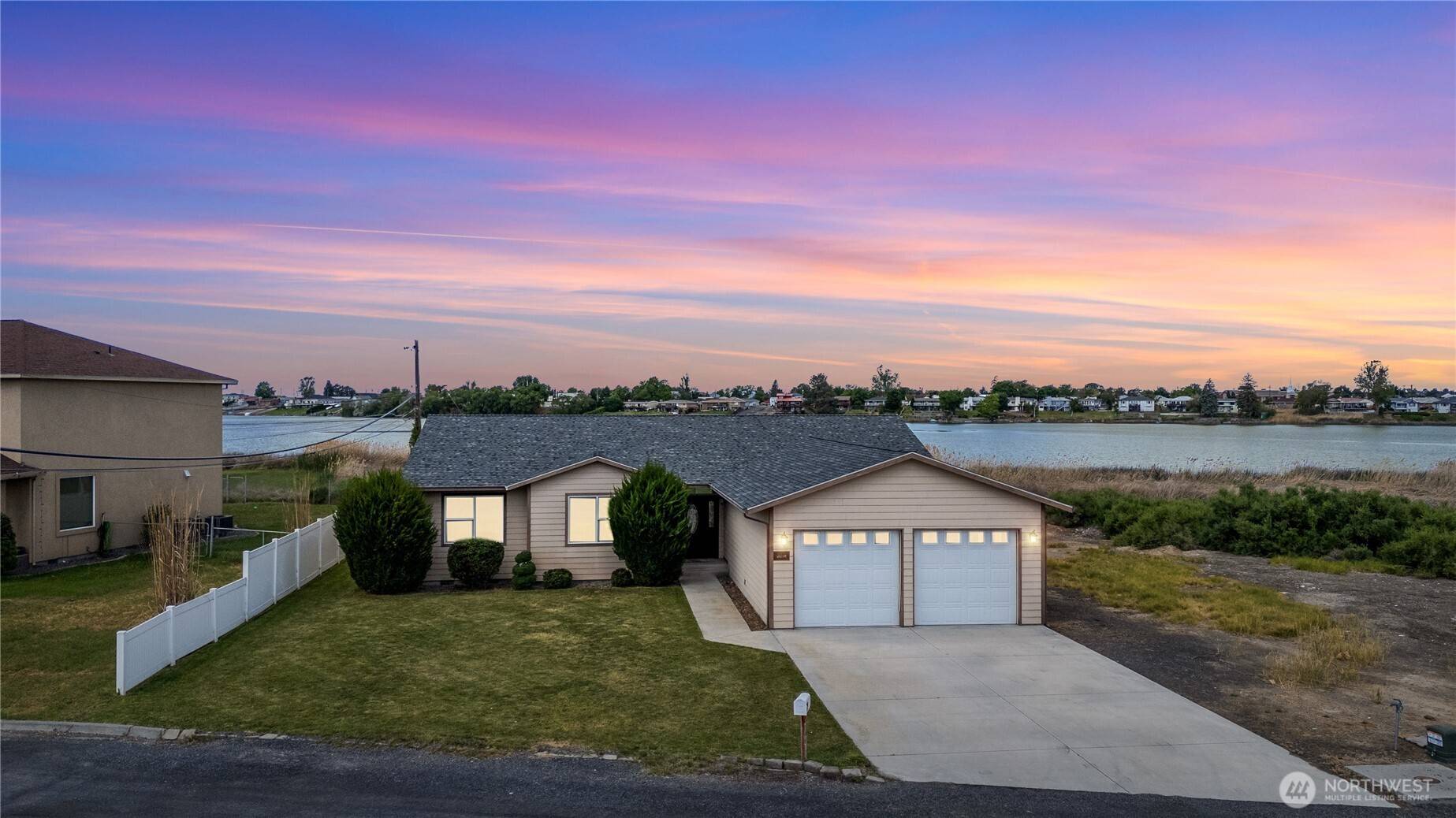 Moses Lake, WA 98837,1102 S Eastlake DR