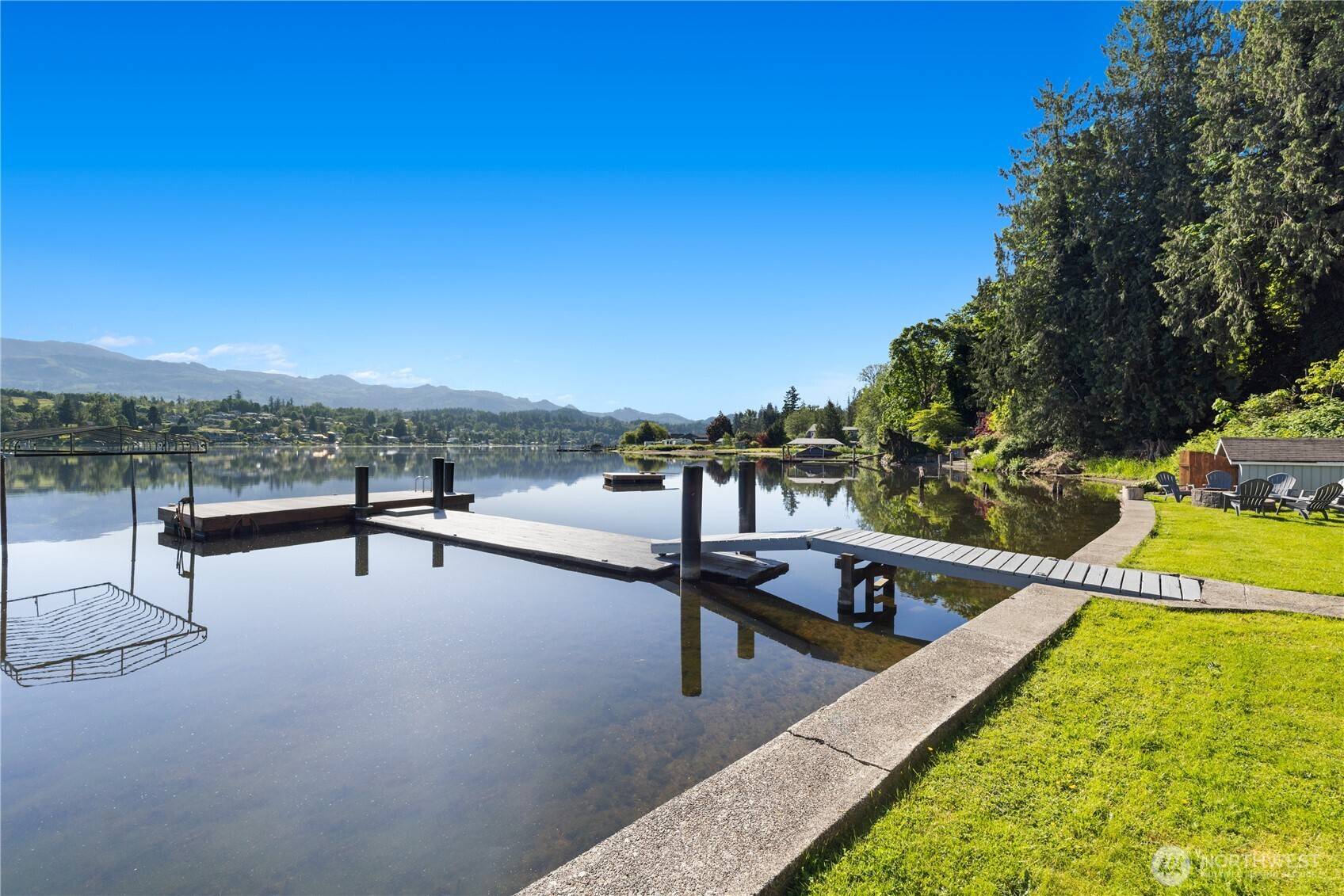 Mount Vernon, WA 98274,23397 Coots Cove LN