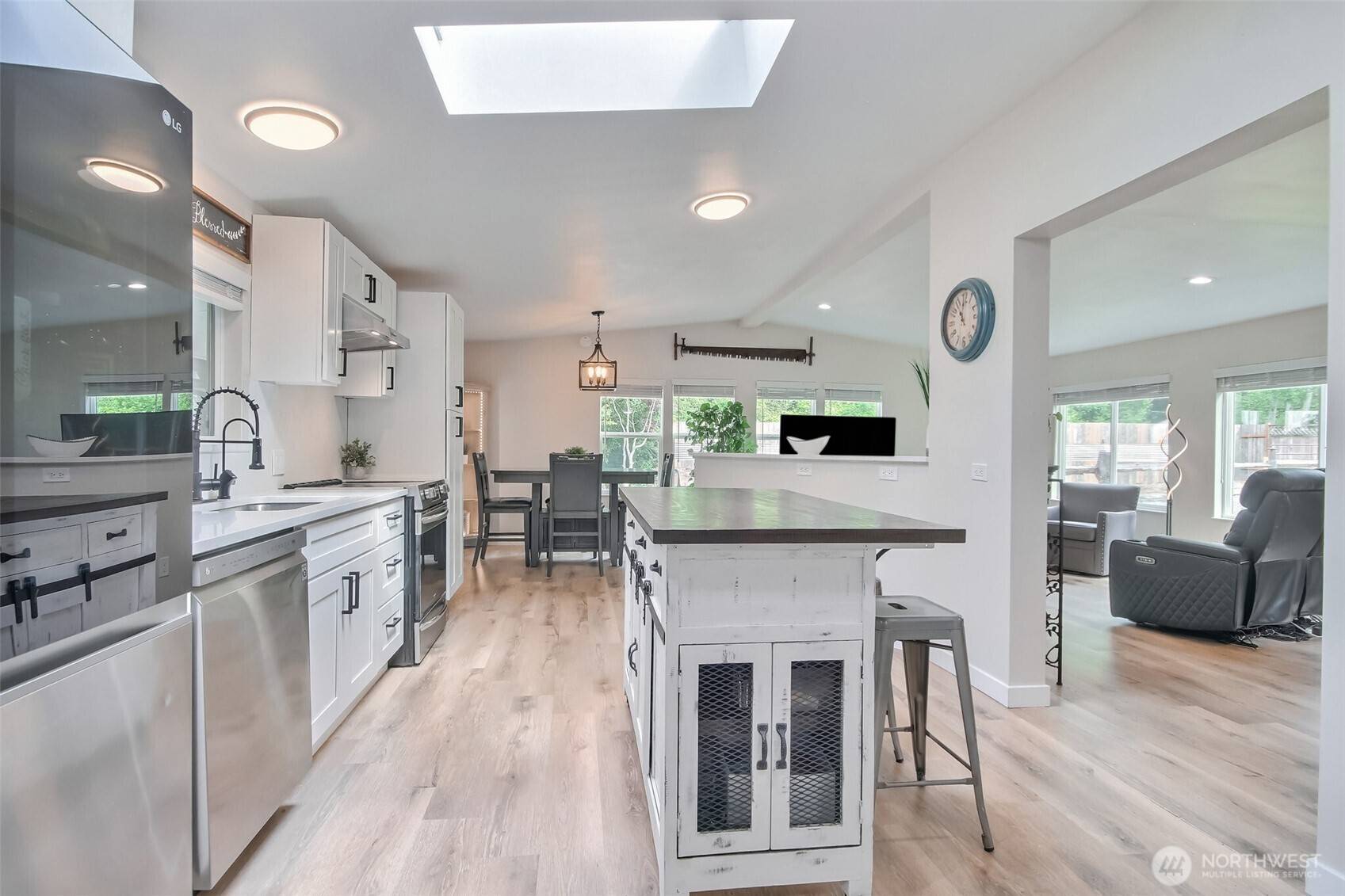 Lake Stevens, WA 98258,3428 147th AVE NE