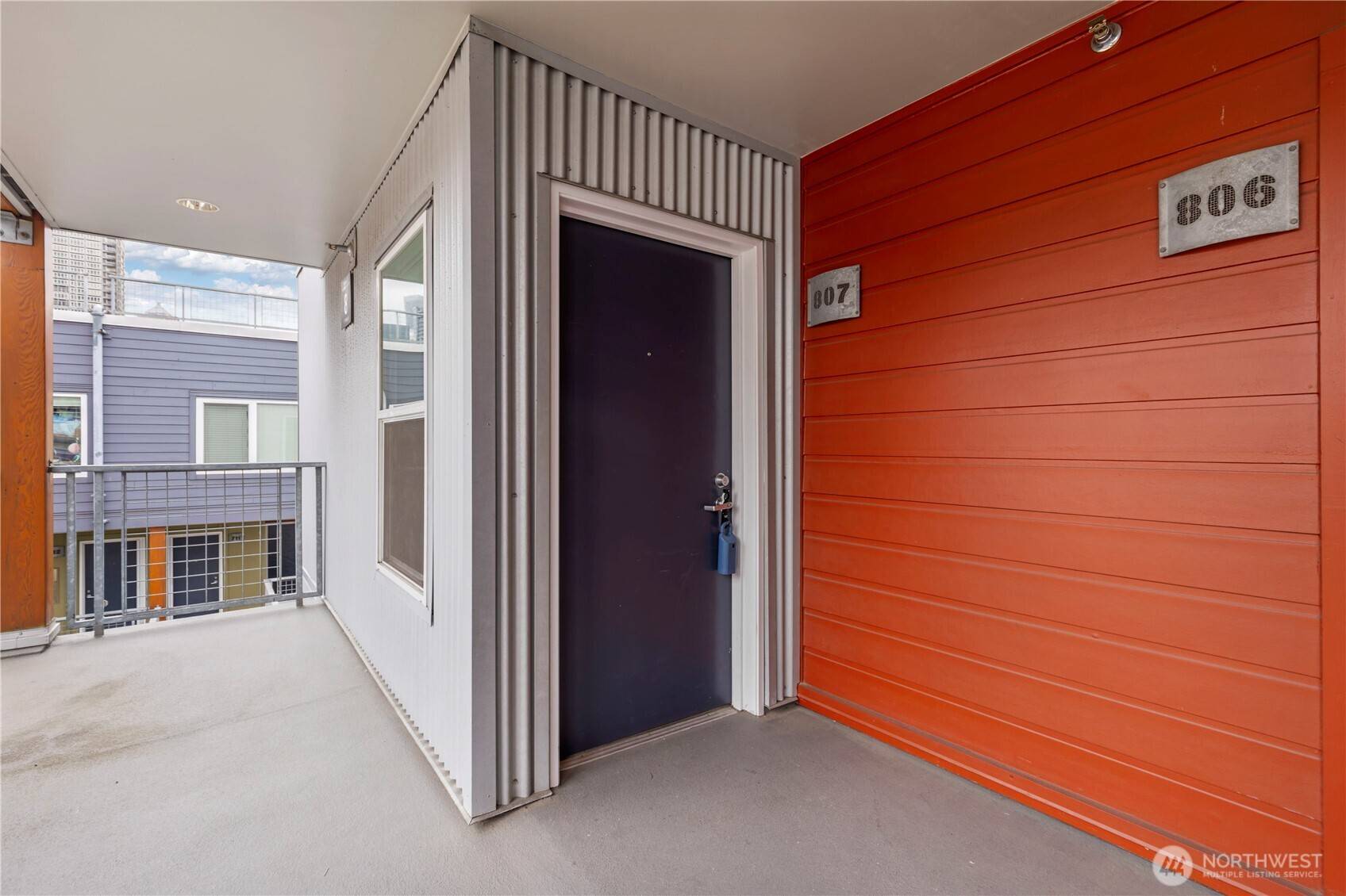 Seattle, WA 98121,2440 Western AVE #807