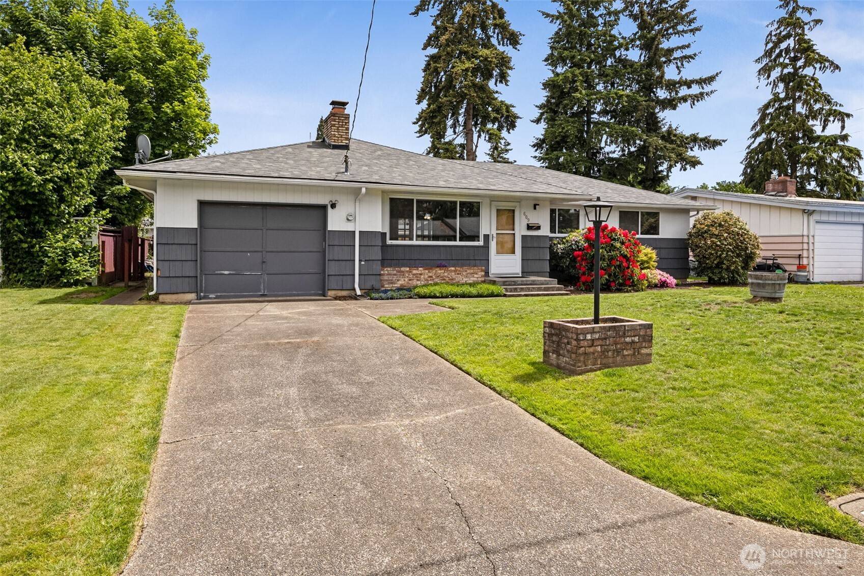 Puyallup, WA 98372,609 11th ST SE