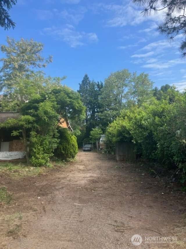 Tacoma, WA 98422,905 Pierce LN NE